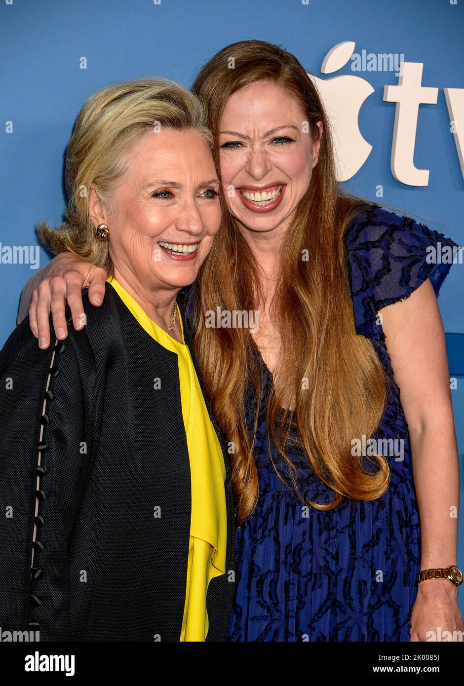 8. September 2022, New York City Hillary Clinton, Chelsea Clinton kommt zur APPLE TV Docu-Serie Premiere von GUTSY, die am Donnerstag, 8. September 2022, im Times Center Theatre in New York City stattfand. Foto von Jennifer Graylock-Alamy Stockfoto