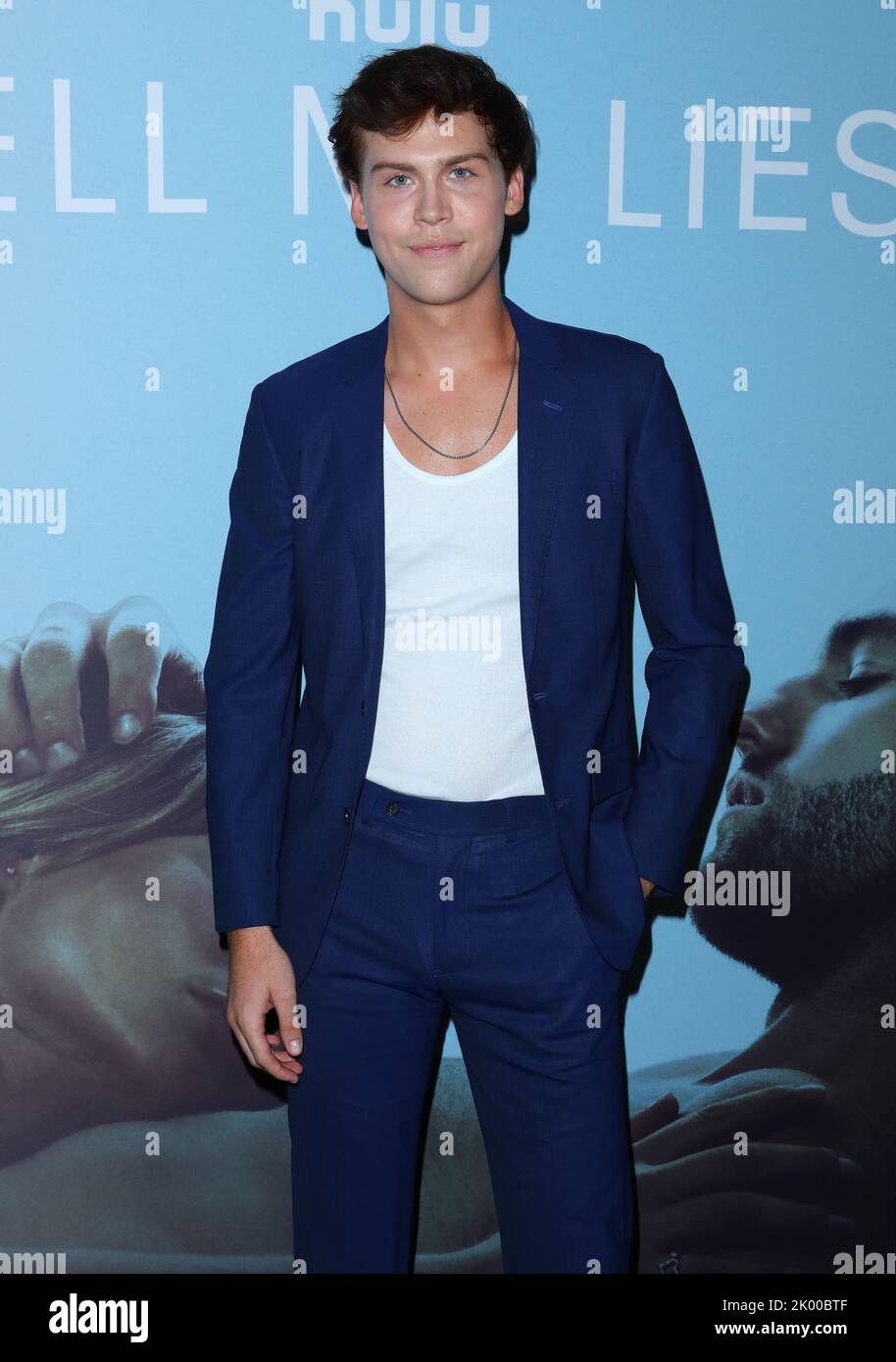 Hollywood, USA. 08. September 2022. Aidan Alexander kommt auf den Hulu TELL ME LIES Red Carpet, der am Donnerstag, den 8. September 2022 im Neuehouse in Hollywood, CA, abgehalten wird. (Foto: Juan Pablo Rico/Sipa USA) Quelle: SIPA USA/Alamy Live News Stockfoto