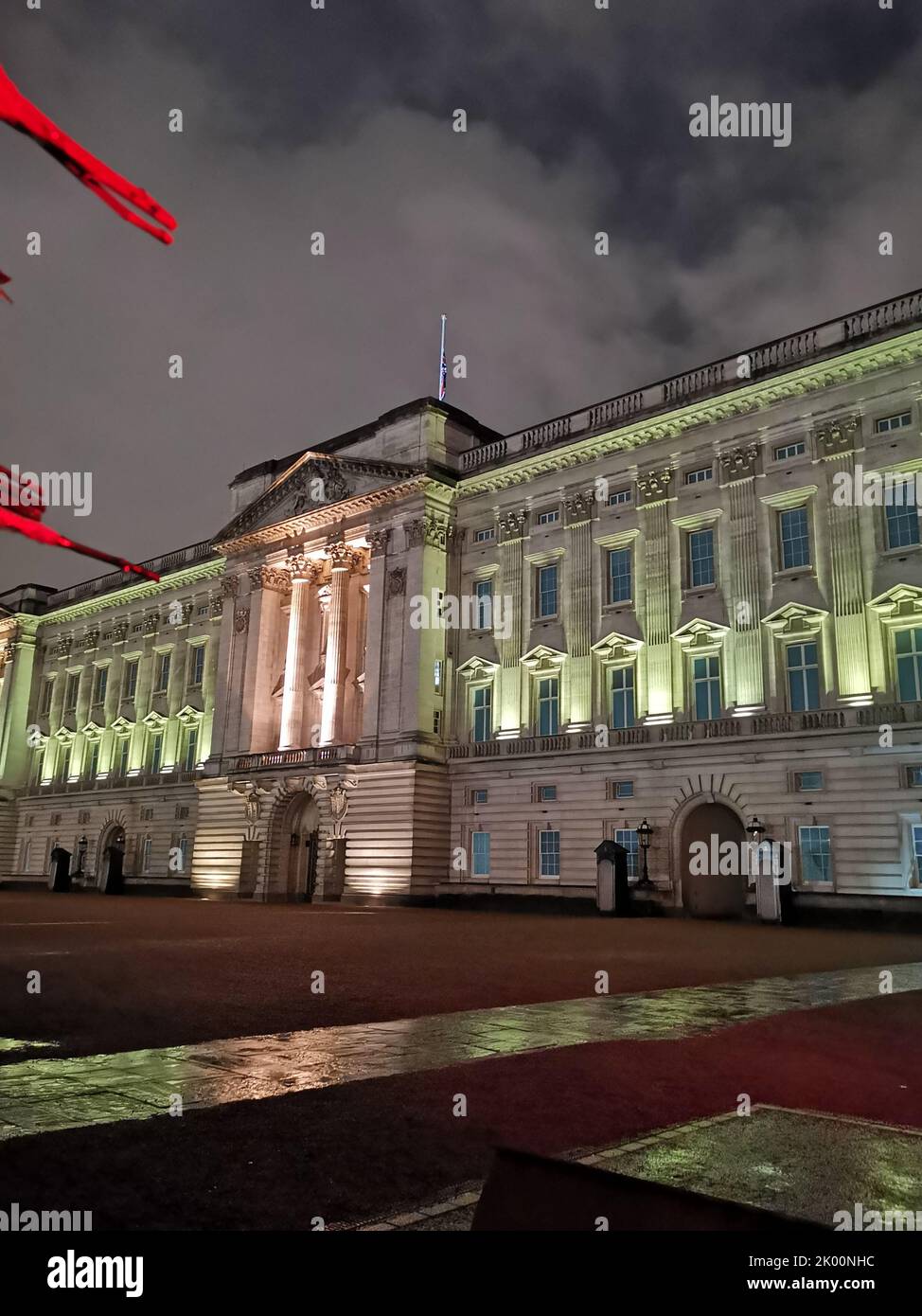 8. September 2022 - London, England: Buckingham Palace - Tod von Queen Elizabeth Stockfoto