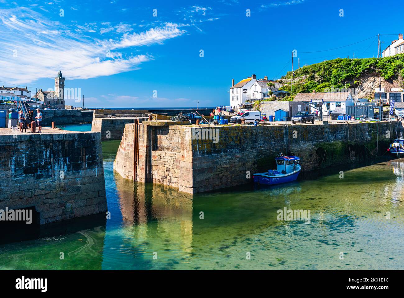 Porthleven Harbour, Porthleven, Helston, Cornwall, England, VEREINIGTES KÖNIGREICH Stockfoto