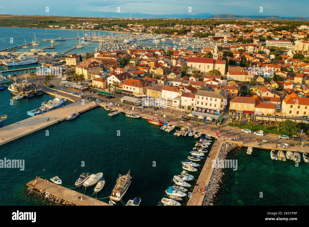 Luftaufnahme der Stadt Biograd an der Adria in Kroatien Stockfoto