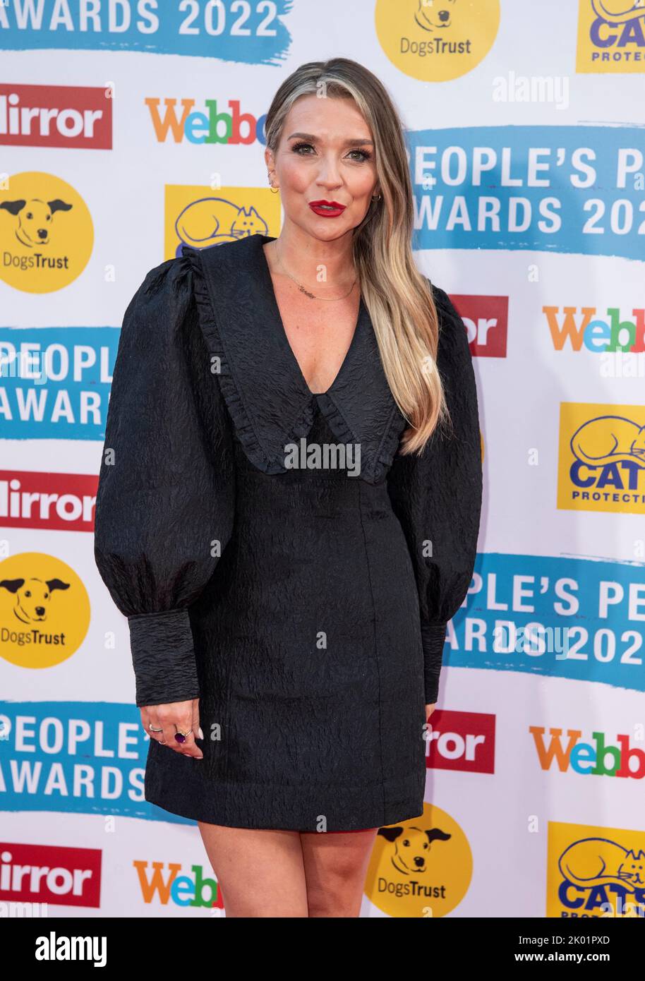 Candice Brown nimmt am 8.. September 2022 an den ‘Mirror People’s Pet Awards’ im Grovenor House Hotel in London Teil. Stockfoto