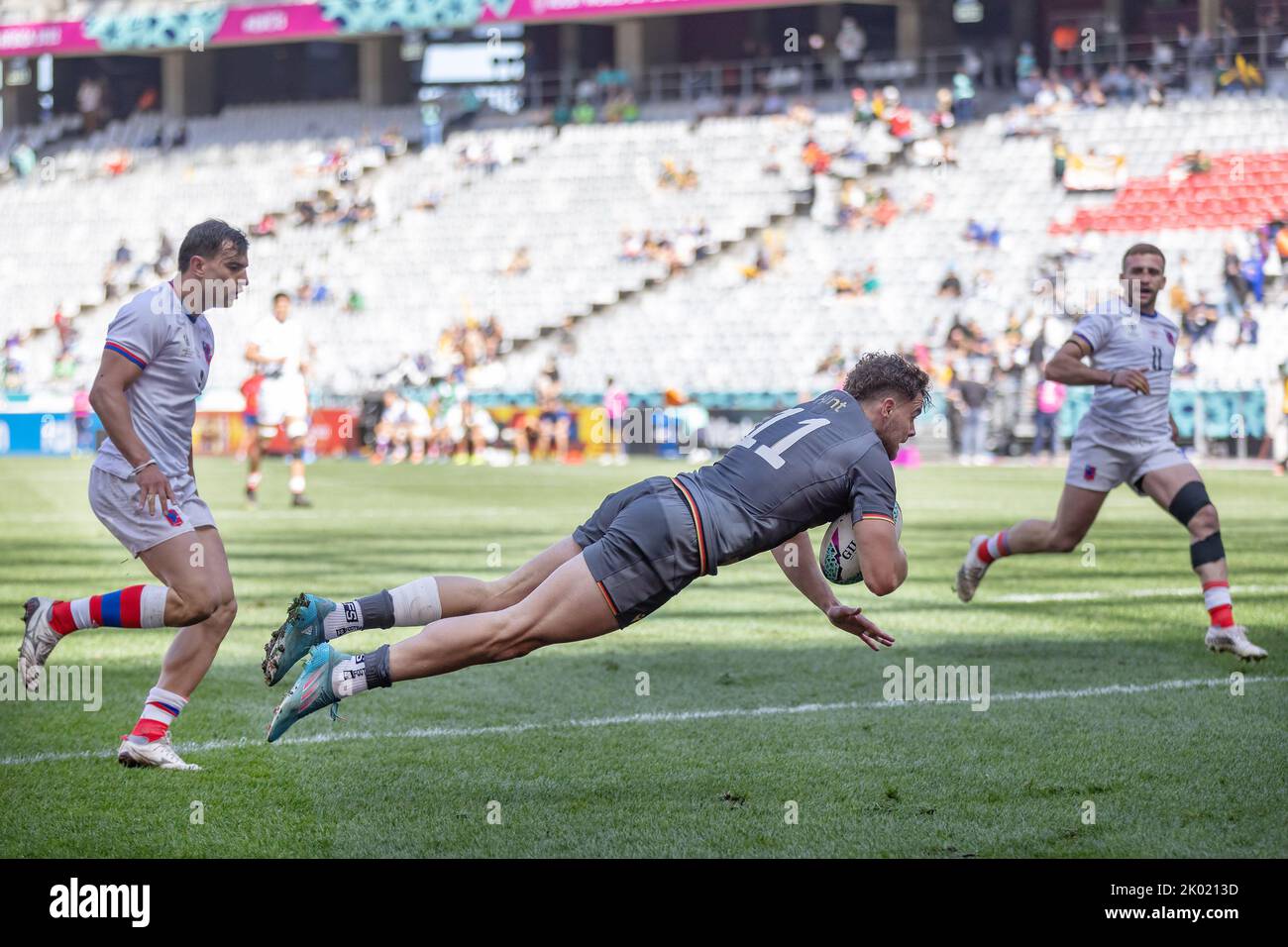 Kapstadt, Südafrika. 09. September 2022. Rugby: Siebt Rugby-Weltmeisterschaft in Kapstadt (Südafrika), internationales Spiel Deutschland - Chile: Versuchen Sie es mit Jack Hunt (Deutschland, 11). Quelle: Jürgen Kessler/Kessler-Sportfotografie/dpa/Alamy Live News Stockfoto