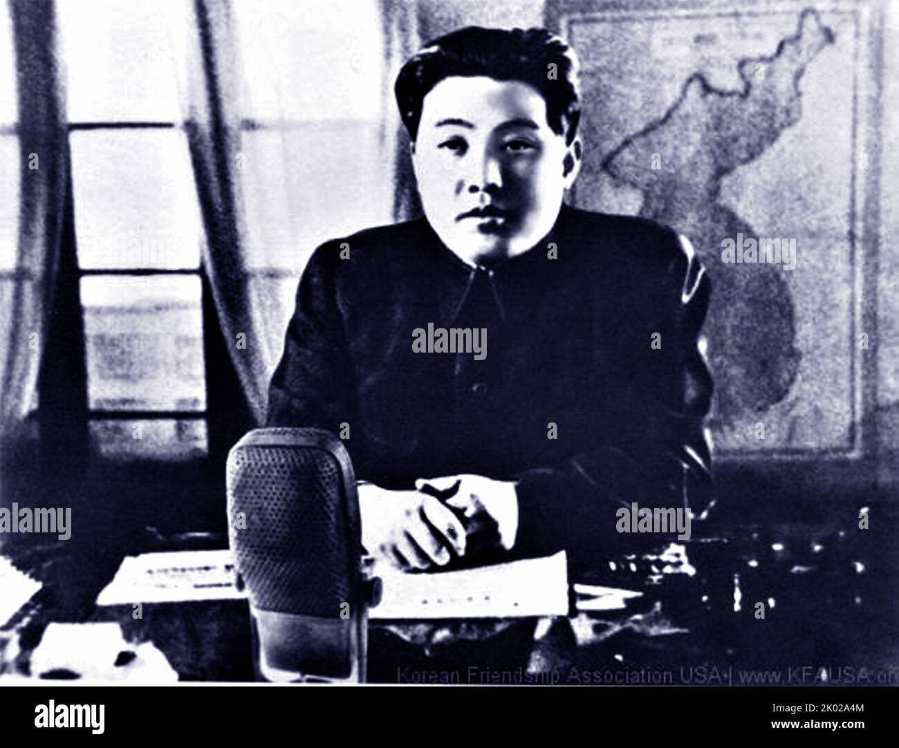 Der nordkoreanische Führer Kim Il Sung hält eine Radiorede über den Beginn des Koreakrieges 1950-1953. 26. Juni 1950. Stockfoto