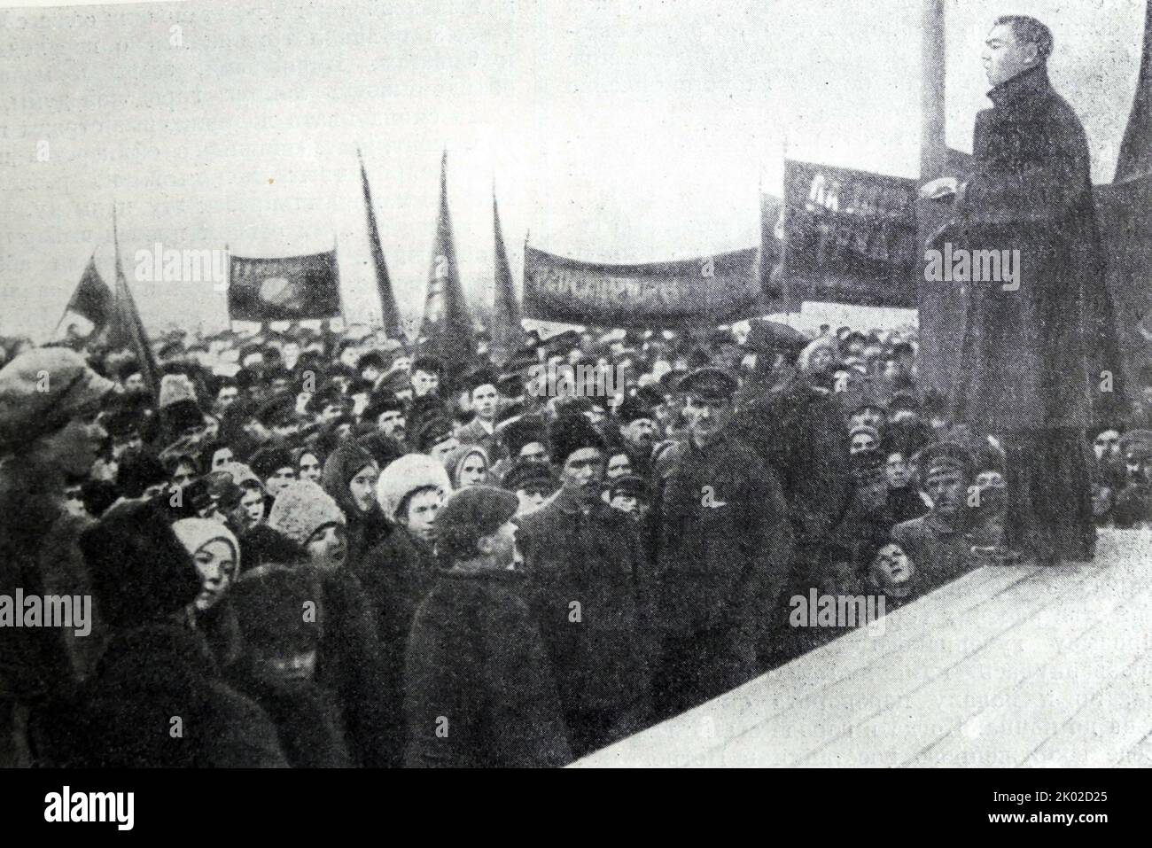 Arbeiterdemonstration in Tver (die Stadt war bekannt als „Kin“ (???????) Von 1931 bis 1990). Oktober 1917. Stockfoto
