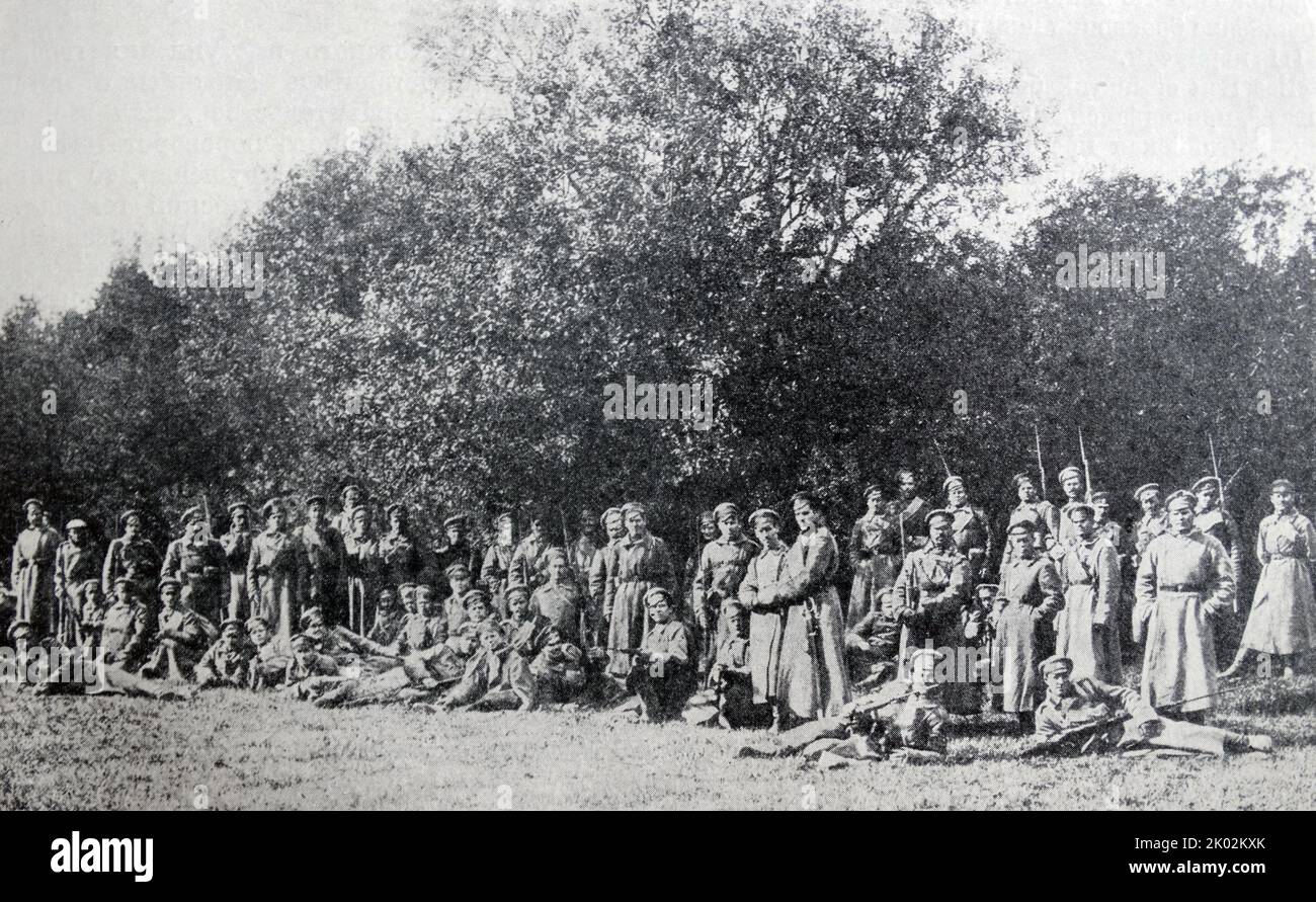Revolutionäre Truppen in der Nähe von Petrograd 1917 Stockfoto