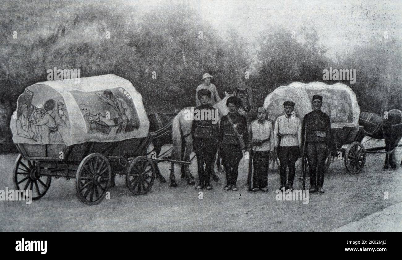 Kampagnenwagen der politischen Abteilung der 1. Armee der Turkestan Front. Turkestan. 1920. (Foto). Stockfoto