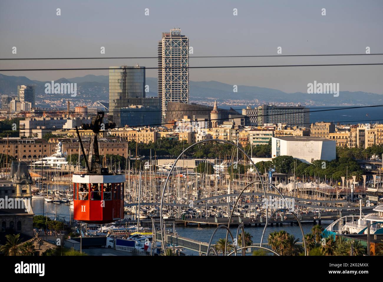 Luftaufnahme von Port Vell bei Sonnenuntergang in Barcelona Spanien Stockfoto
