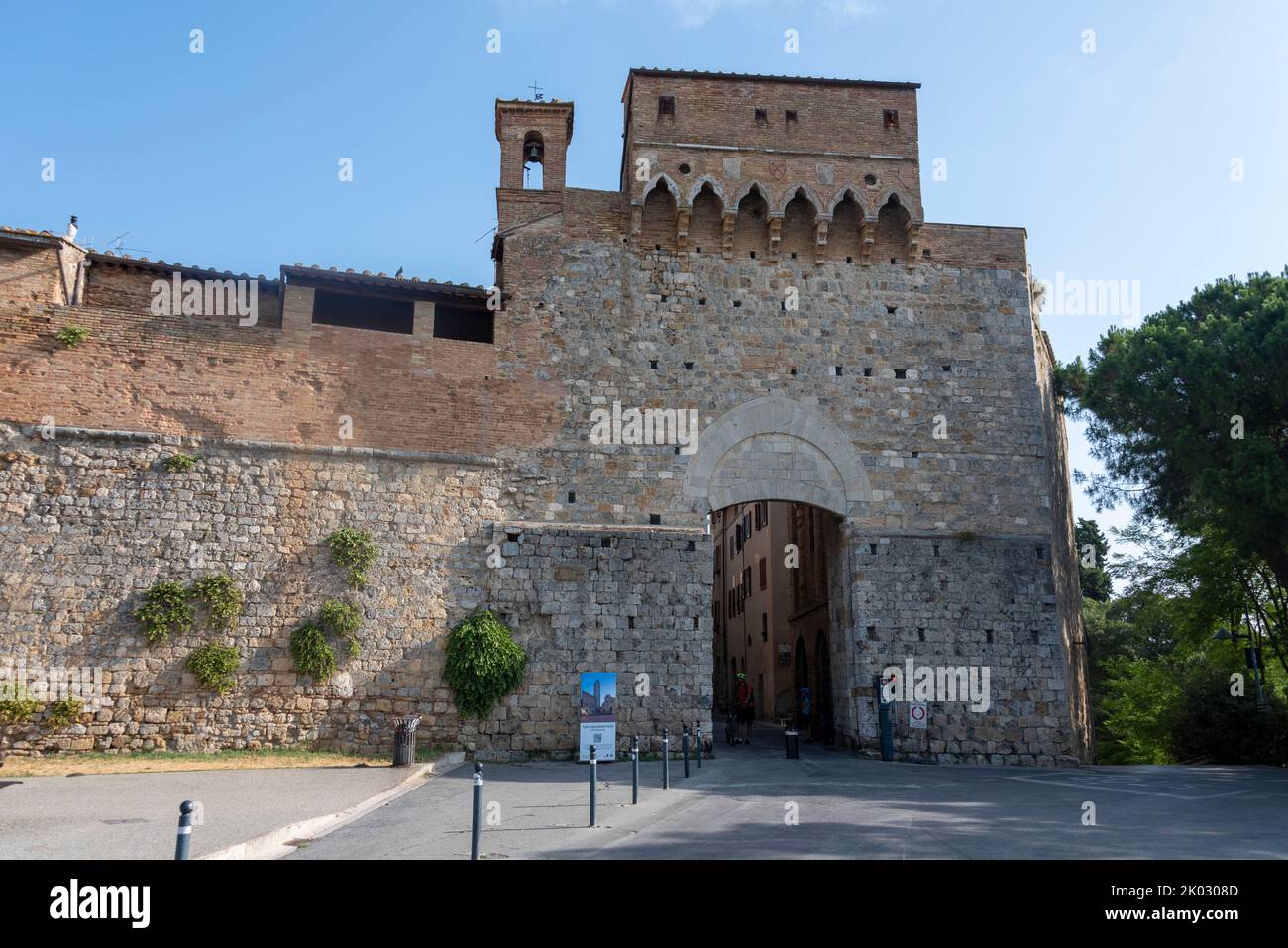 San Gimignano, Portal zur Altstadt, UNESCO-Weltkulturerbe seit 1990, San Gimignano, Toskana, Italien Stockfoto