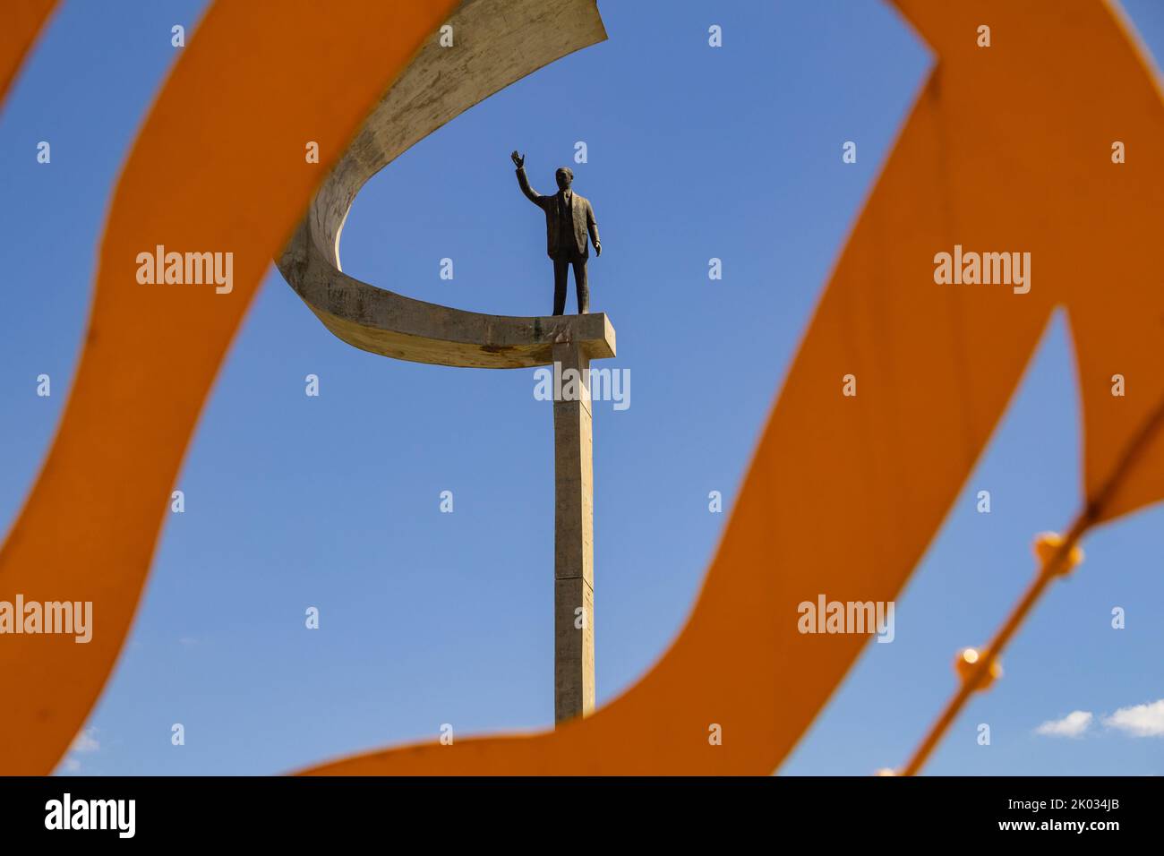 Brasília, Bundesdistrikt, Brasilien – 23. Juli 2022: Detail der Denkmäler im JK-Denkmal, Architekturprojekt von Oscar Niemeyer. Stockfoto