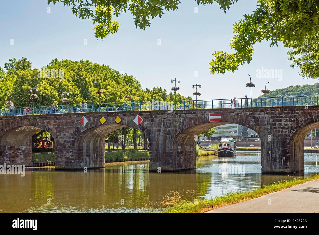 Alte Brücke über die Saar, Saarbrücken, Saarland, Deutschland Stockfoto