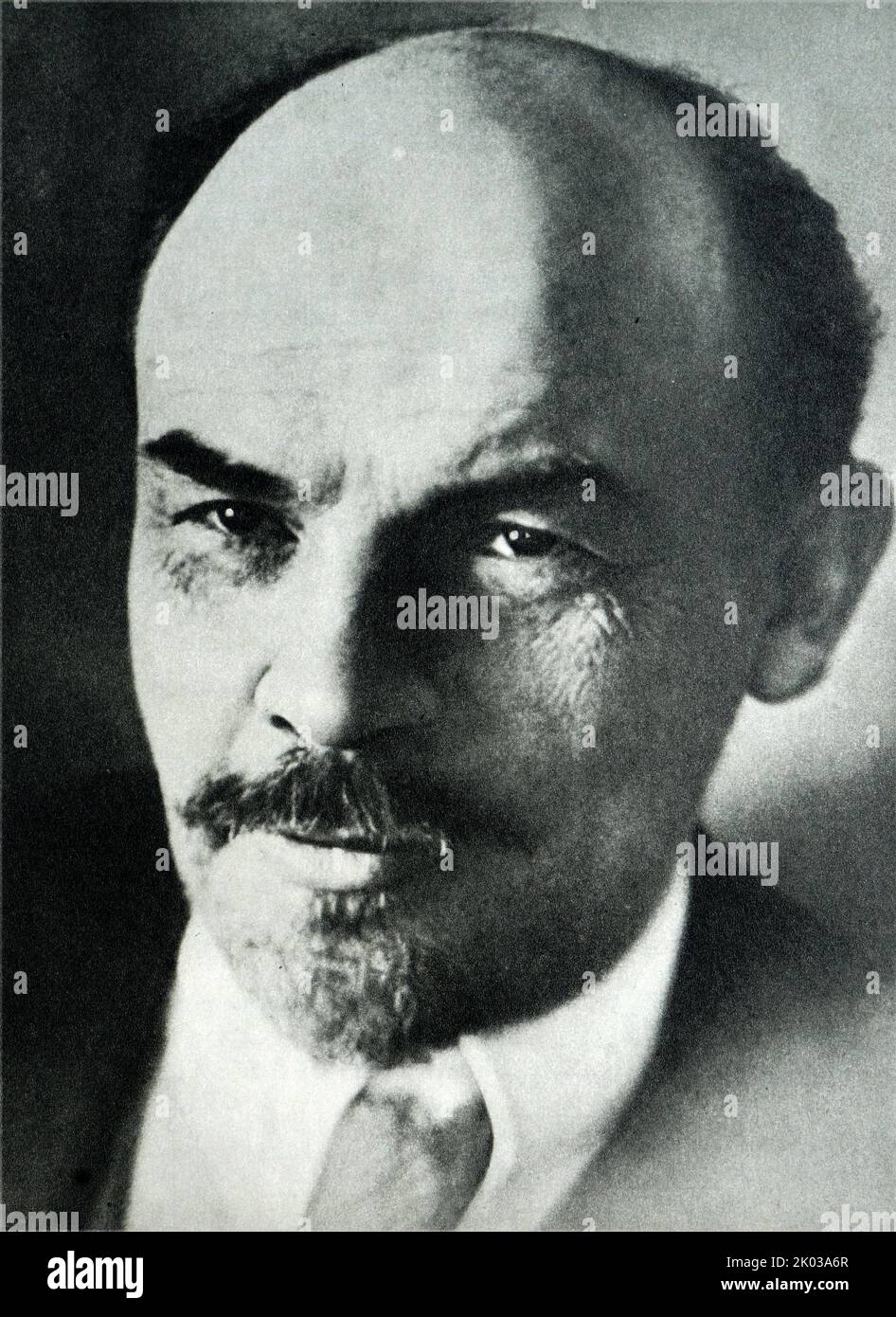 Wladimir Iljitsch Uljanow (1870 - 1924), besser bekannt unter seinem Pseudonym Lenin; russischer Revolutionär, Politiker und politischer Theoretiker. Von 1917 bis 1924 war er der erste und Gründungsleiter der Regierung Sowjetrusslands und von 1922 bis 1924 der Sowjetunion. Stockfoto