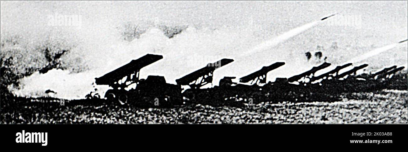 Das ganze sowjetische Volk erhob sich als eine Person unter der Führung der Kommunistischen Partei zu einem heiligen, gerechten Krieg gegen die faschistischen deutschen Invasoren, die am 22. Juni 1941 unsere sozialistische Heimat Angriffen. Stockfoto