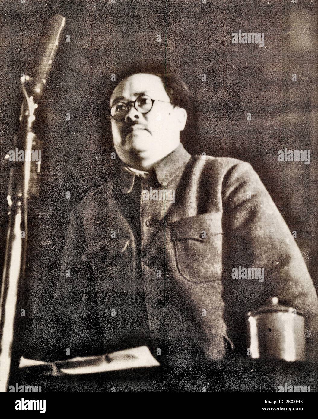 Während des langen marsches befand sich Ren Bishi in einem Bergdorf im Norden von Shaanxi. Ren Bishi war ein militärischer und politischer Führer in der frühen Kommunistischen Partei Chinas. Anfang 1930s Stockfoto