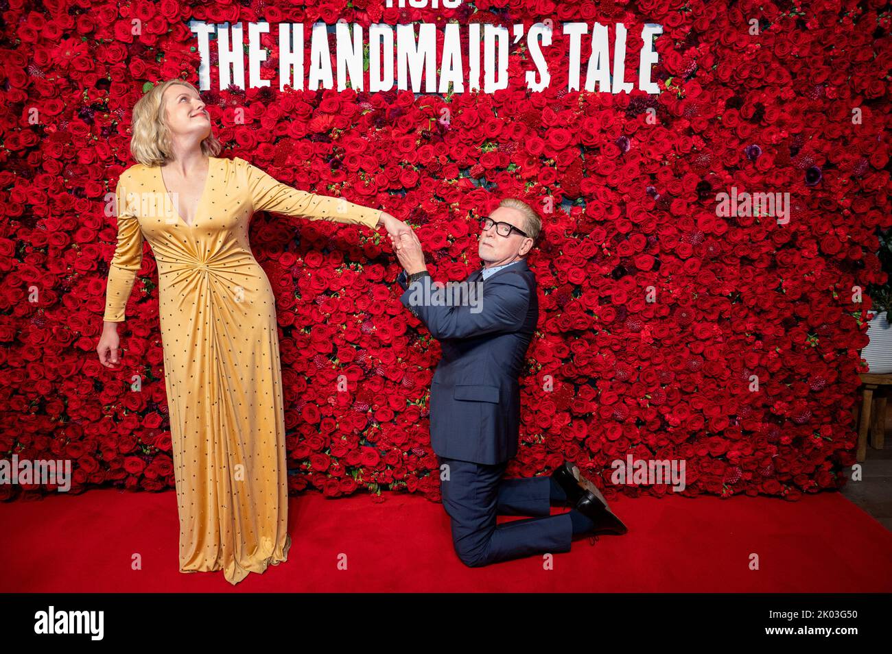 Toronto, Kanada. 09. September 2022. TORONTO - 8. SEPTEMBER: Elizabeth Moss und Warren Littlefield nehmen am Empfang im Hotel 1 2022 Teil, nachdem Hulus „The Handmaid's Tale“ am 8. September 2022 beim Toronto International Film Festival Premiere hatte. (Foto von Dominic Chan/PictureGroup/Sipa USA für Hulu) Quelle: SIPA USA/Alamy Live News Stockfoto