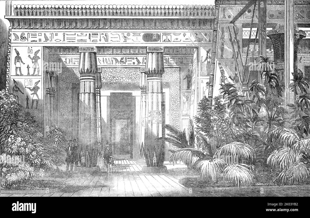 Der Kristallpalast - der ägyptische Hof - Eingang zum Grab von Beni Hassan, 1854. Ausstellung in Sydenham im Süden Londons. '...wir befinden uns in einem dunklen Grab, das von einem bei Beni Hassan kopiert wurde. Es ist das früheste Stück Architektur im Kristallpalast, sein Datum ist ungefähr 1660, B.C. das ursprüngliche Grab wird in eine feste Kette von Felsen geschnitten, die eine Grenze auf dem Osten des Nils bildet und die sandige Wüste vom fruchtbaren Tal des Flusses trennt. Obwohl architektonische Überreste in Ägypten von einem viel früheren Datum als dieses Grab existieren, besitzt es noch großen Wert für uns, denn es kann considere sein Stockfoto