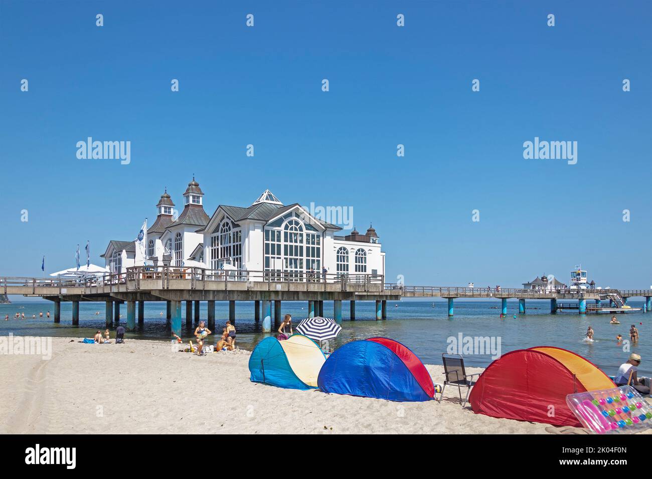 pier, Strandzelte, Sellin, Insel Rügen, Mecklenburg-Vorpommern, Deutschland Stockfoto