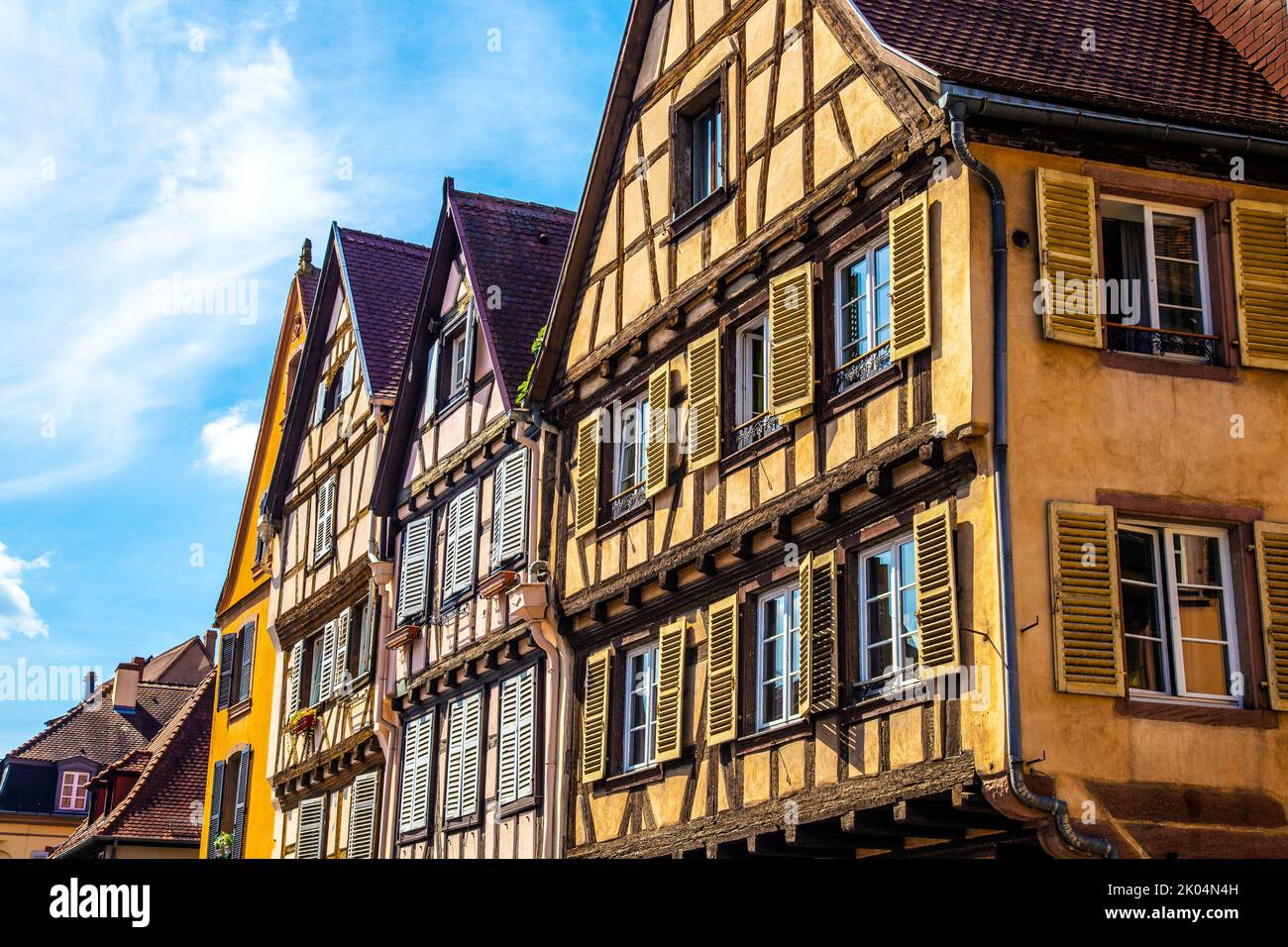 Farbenfrohe mittelalterliche Fachwerkhäuser in der Grand Rue, Colmar, Frankreich Stockfoto