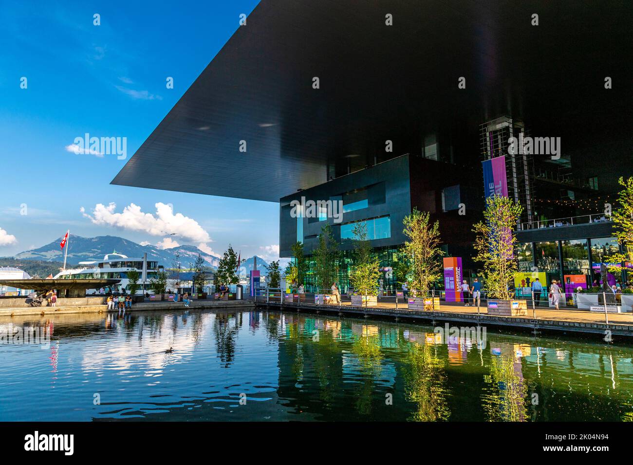 Kunstmuseum Luzern mit Blick auf den Vierwaldstättersee, Luzern, Schweiz Stockfoto