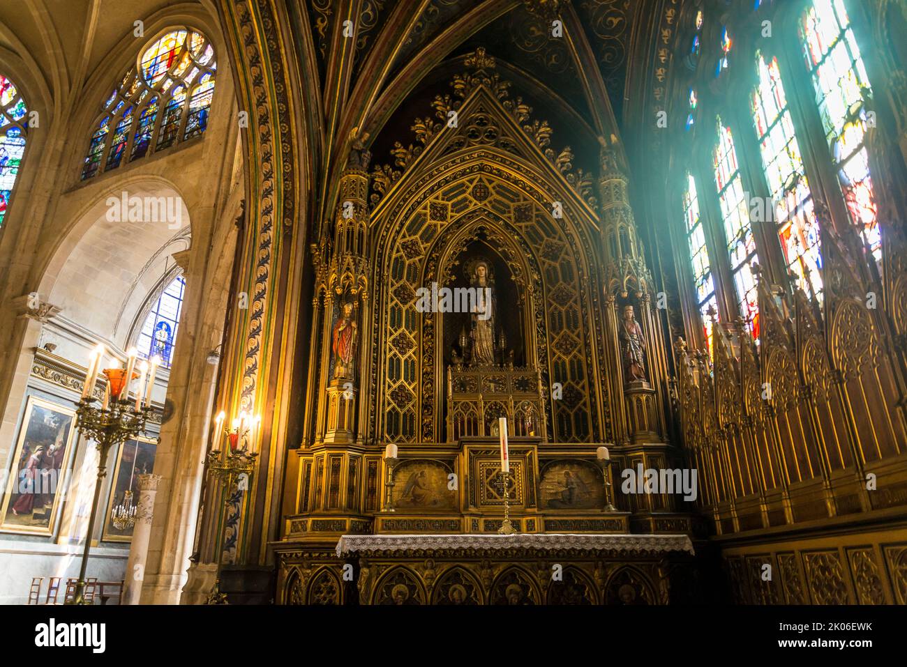 Schrein in der Kapelle St. Genevieve, Saint-Étienne-du-Mont Kirche, gotische Kirche, die den Schrein von St. Geneviève, der schutzpatron von Par enthält Stockfoto