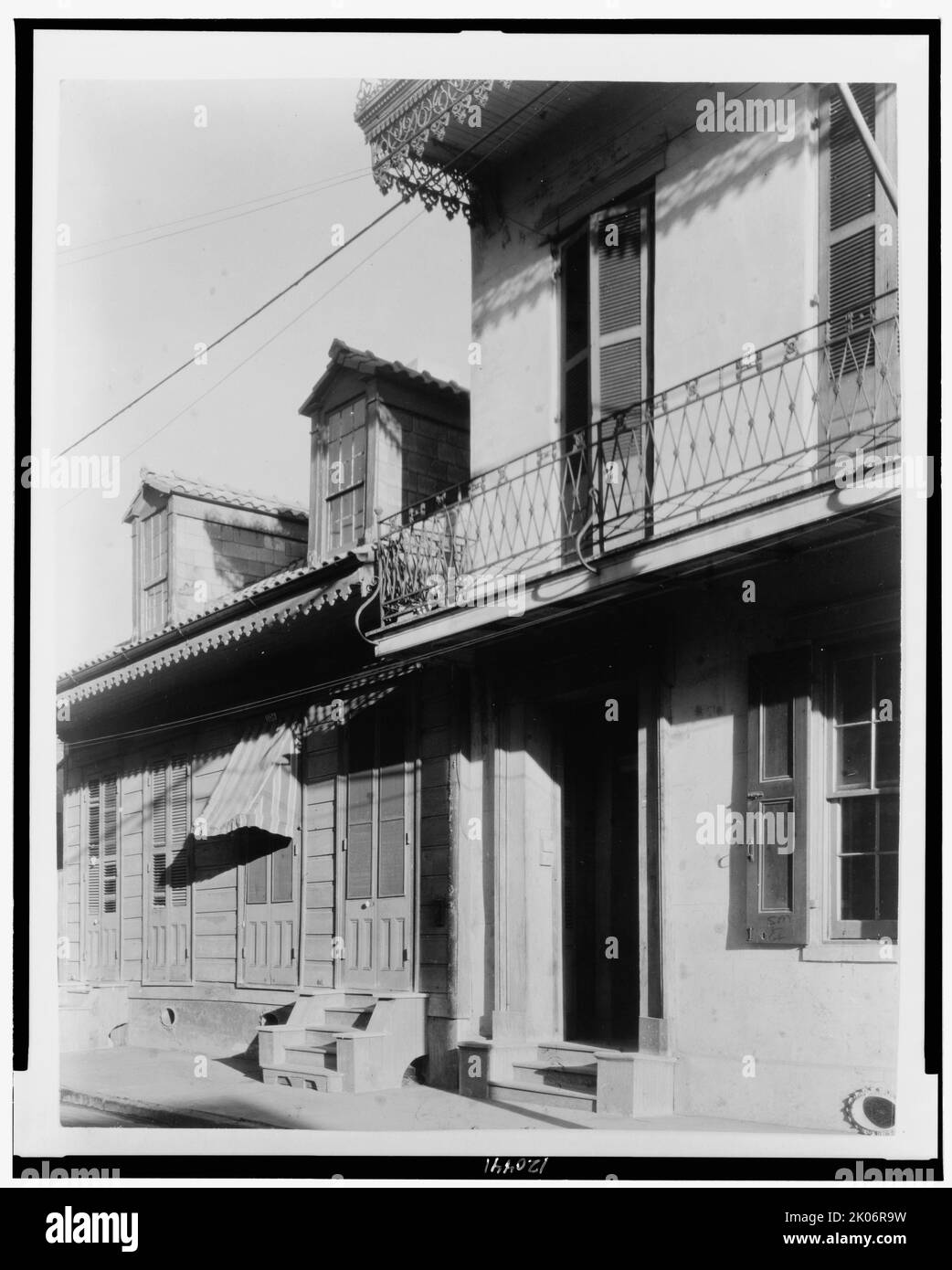 Arcady--„wo alle Blätter fröhlich sind“, zwischen 1930 und 1940(?). Frances Benjamin Johnstons Haus, 1132 Bourbon Street, New Orleans, Louisiana. Stockfoto