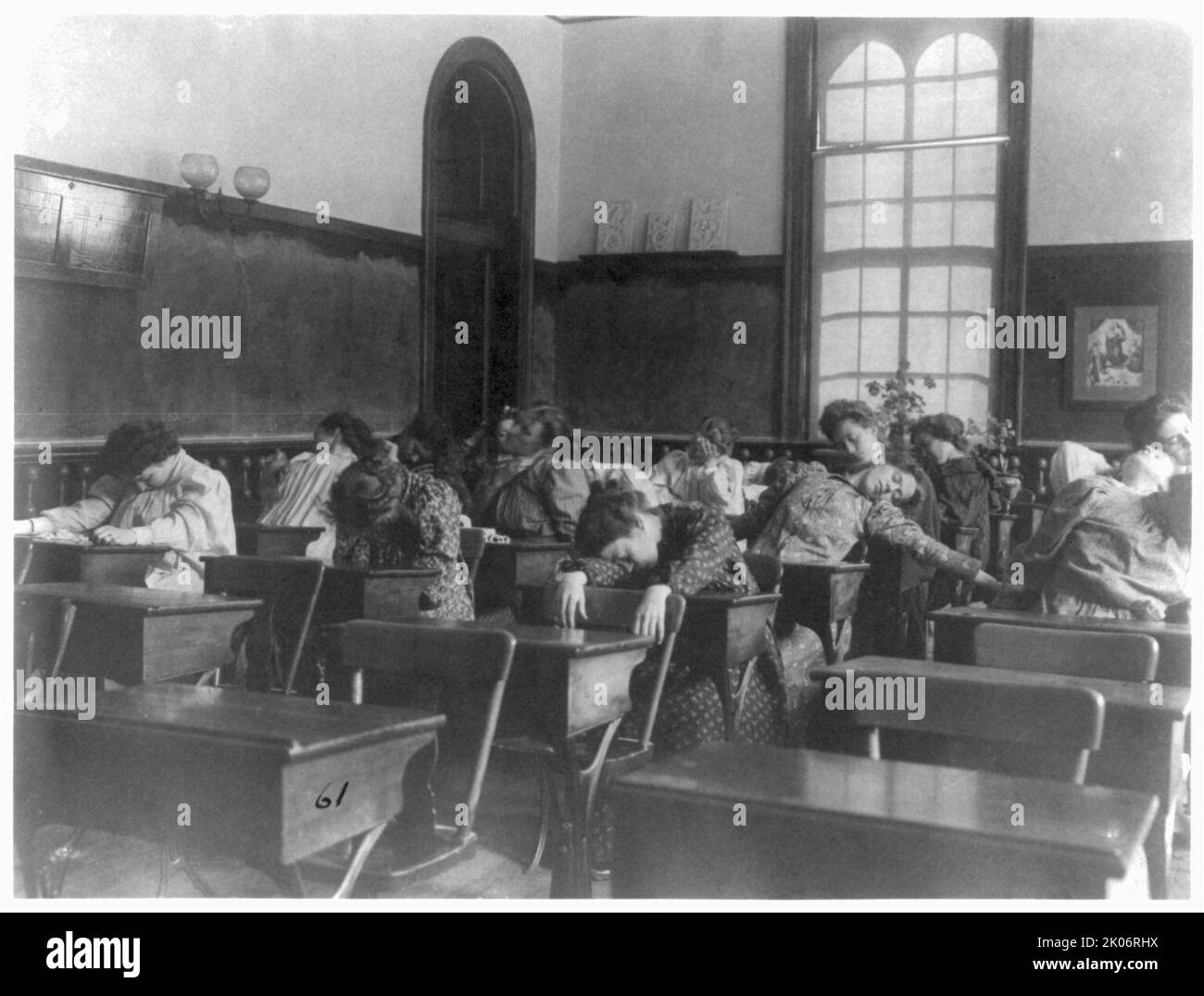 Washington, D.C., öffentliche Schulen, normale Schule - Mädchen, die sich strecken und entspannen, (1899?). Stockfoto