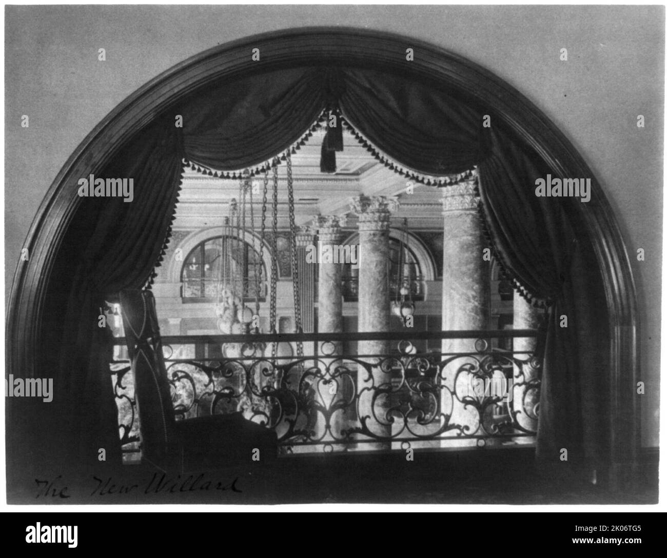 Das neue Willard Hotel, Washington, D.C. - Blick vom Balkon, zwischen 1890 und 1950. Stockfoto