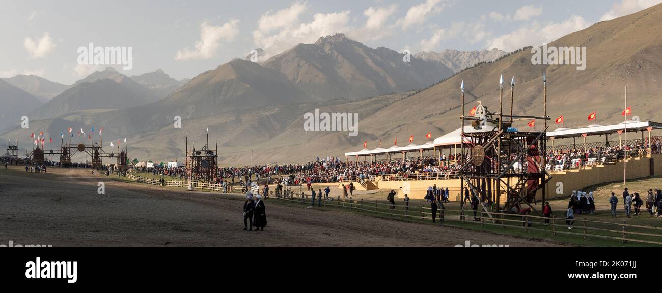 Kyrchin Nomadendorf in den kirgisischen Bergen während der World Nomad Games Stockfoto