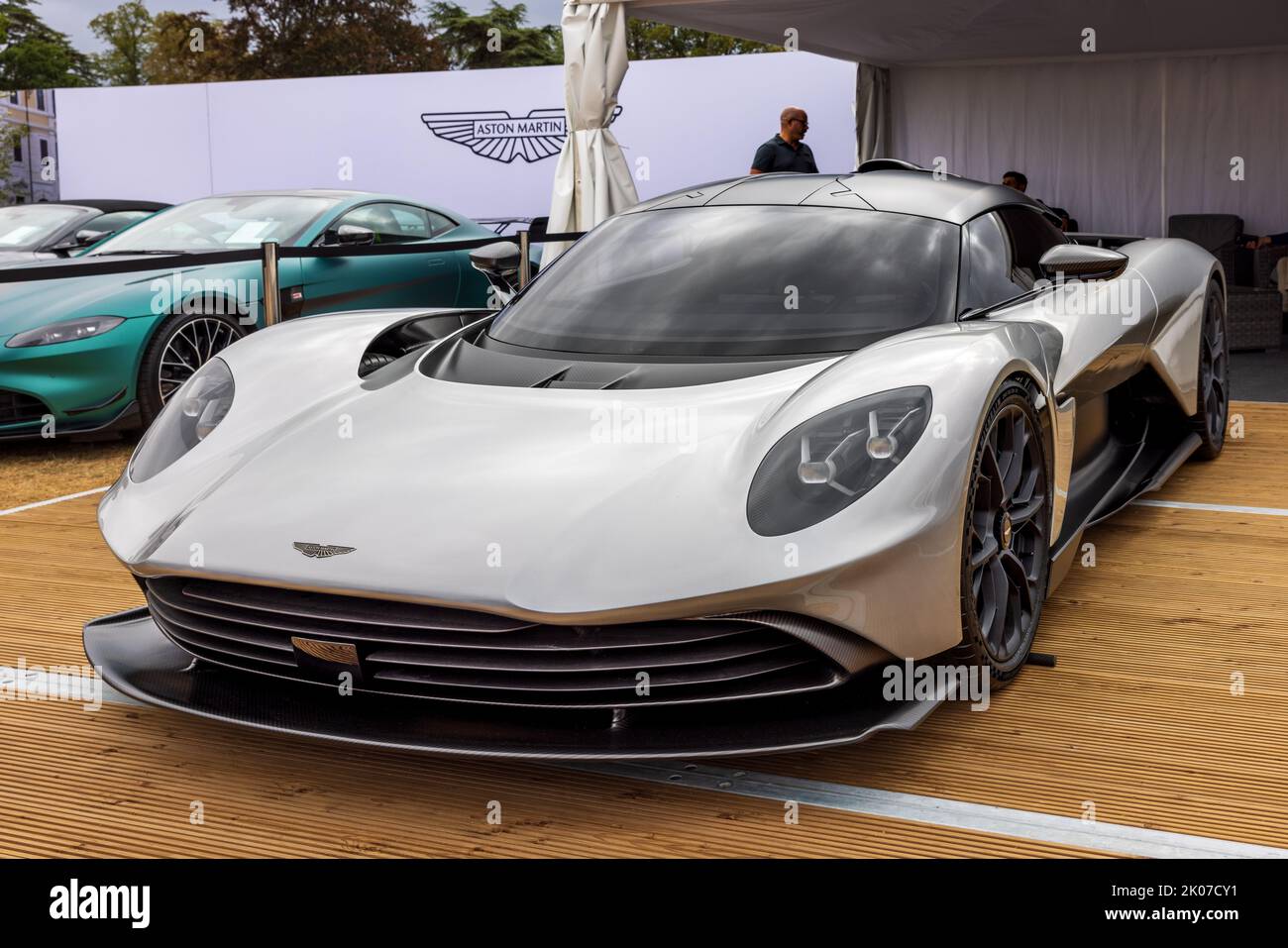 Aston Martin Valkyrie, ausgestellt auf der Salon Privé Concours d’Elégance Motorshow, die am 4.. September 2022 im Blenheim Palace stattfand Stockfoto