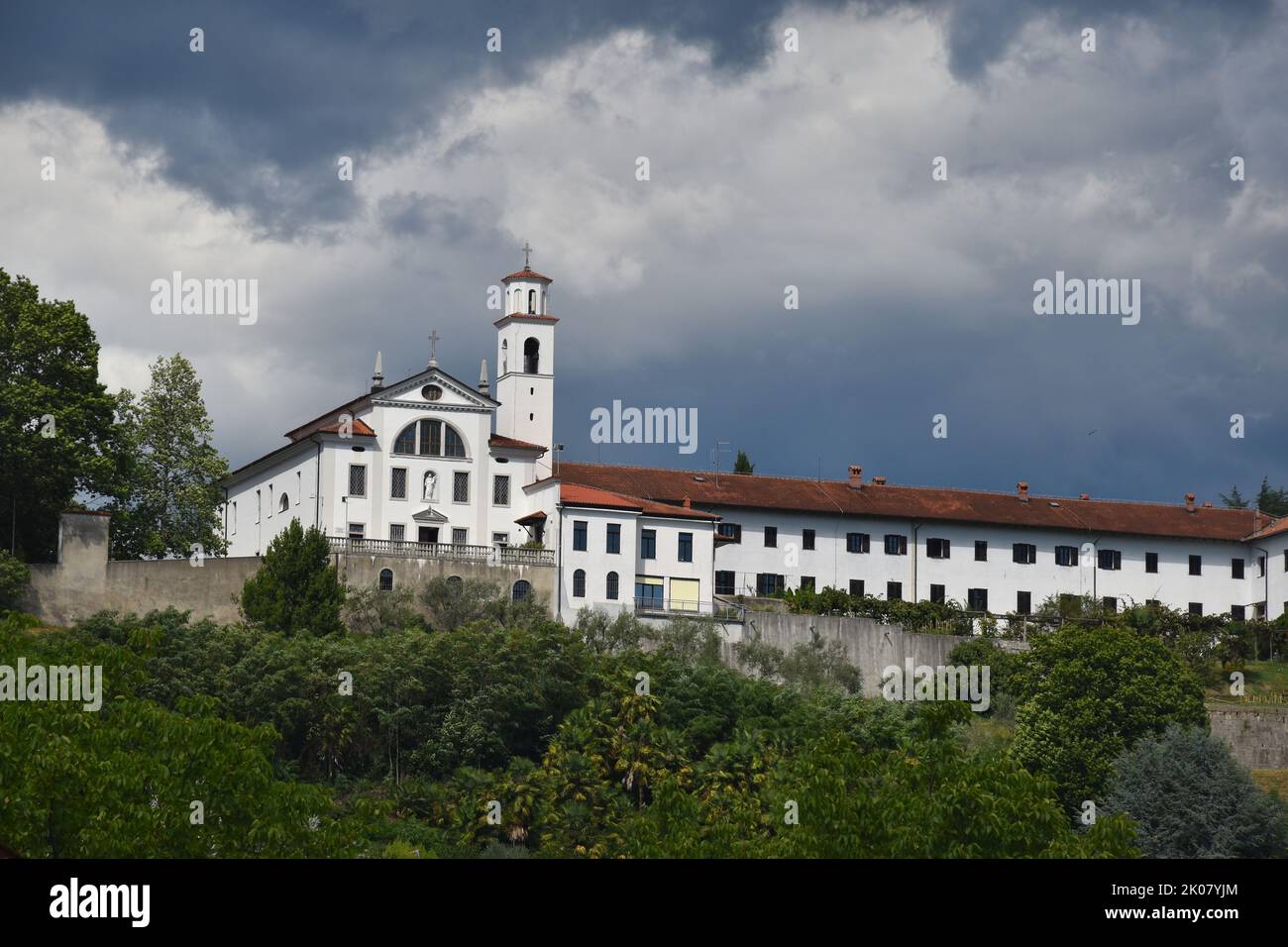 Das Kloster von Kostanjevica in Nova Gorica, Slowenien. Grenze zu Görz, Italien Stockfoto