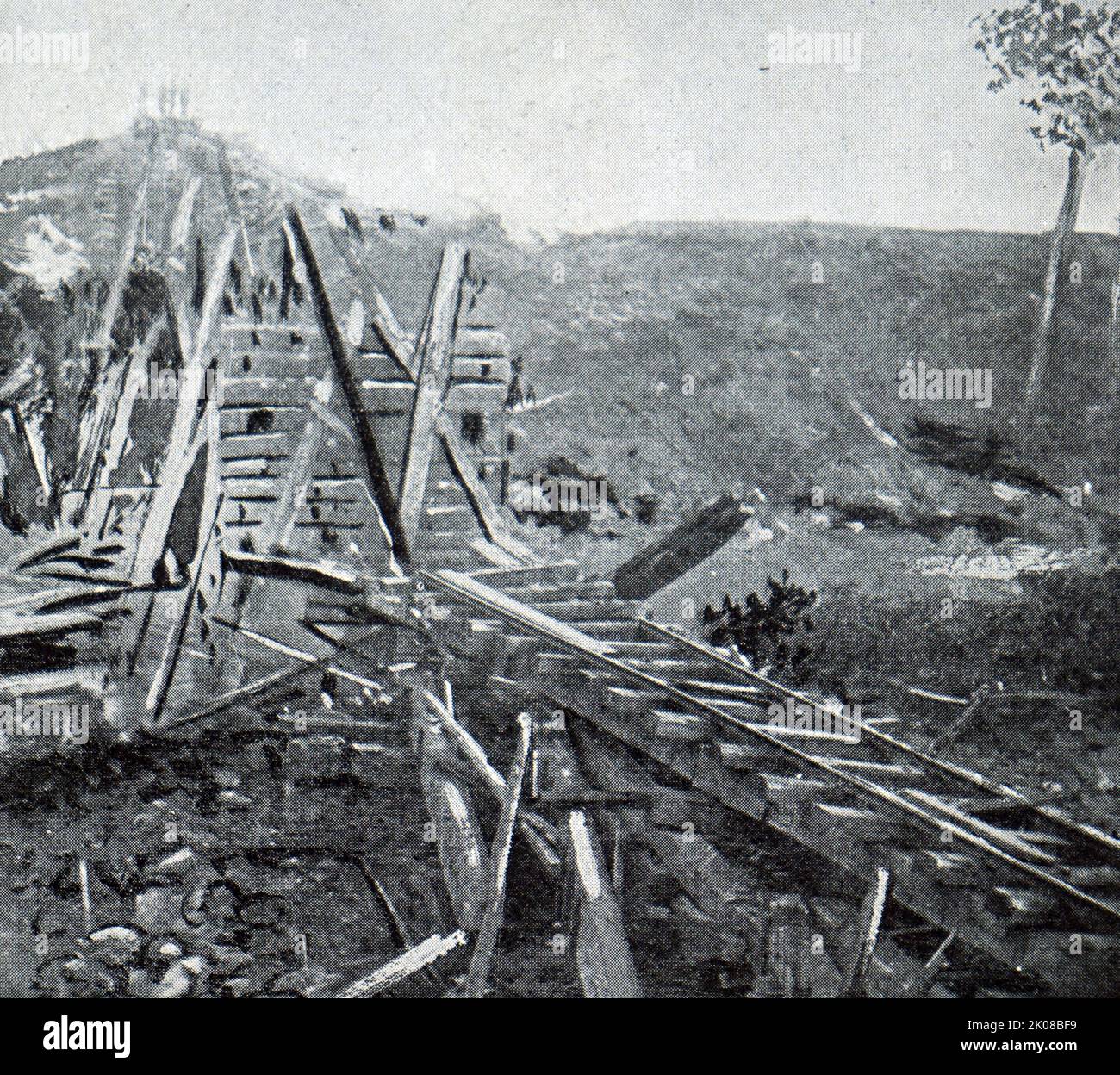 Track and Bridge wurde während des amerikanischen Bürgerkrieges auf der Virginia Central Rail Road zerstört. Der amerikanische Bürgerkrieg (12. April 1861 - 9. Mai 1865) war ein Bürgerkrieg in den Vereinigten Staaten zwischen der Union und den Konföderation-Staaten Stockfoto