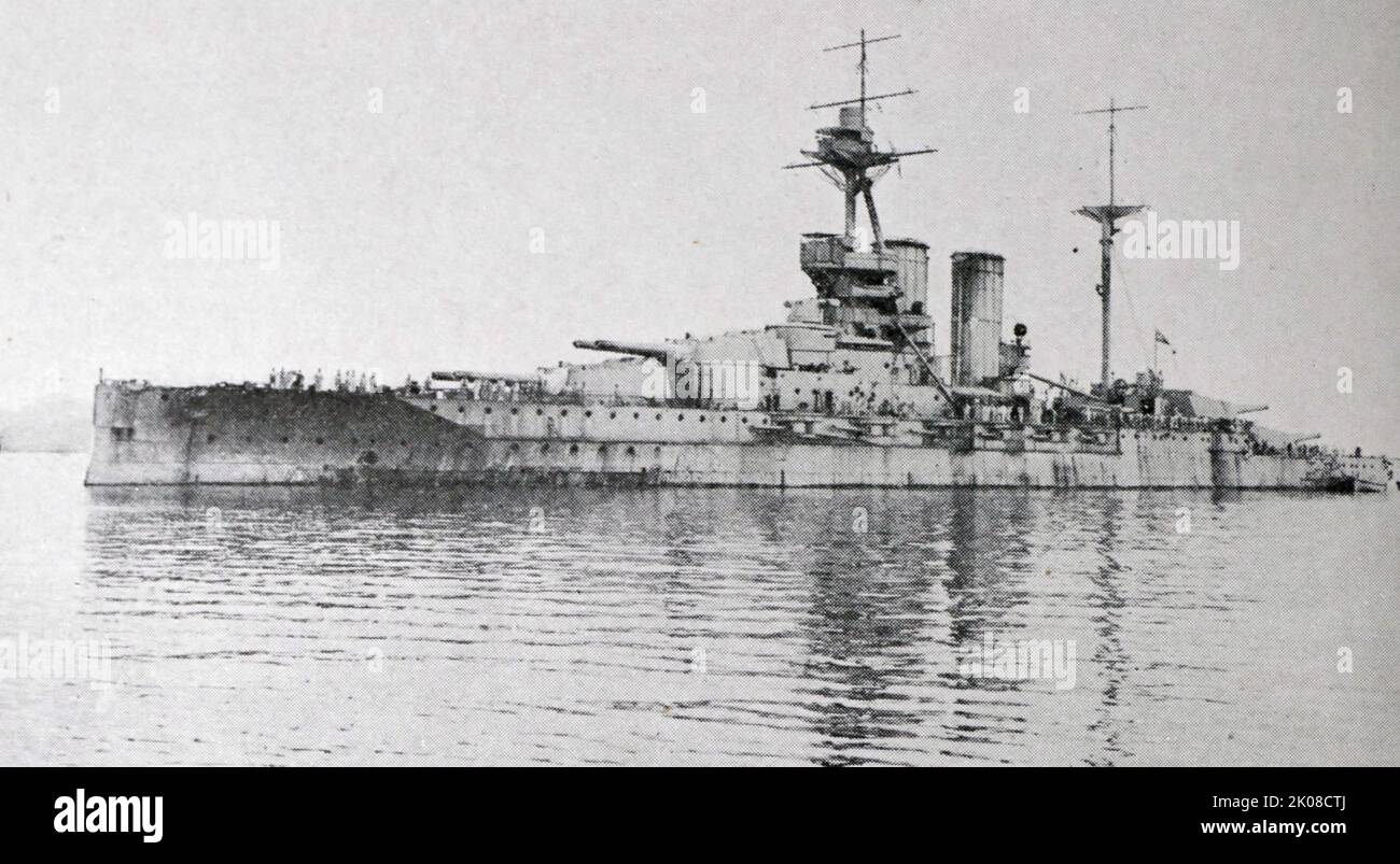 Die Schlachtschiffe der Queen Elizabeth-Klasse waren eine Gruppe von fünf Super-Dreadnoughts, die 1910s für die Royal Navy gebaut wurden. Diese Schlachtschiffe waren in Feuerkraft, Schutz und Geschwindigkeit ihren Vorgängern der Royal Navy der Iron Duke-Klasse sowie früheren deutschen Klassen wie der König-Klasse überlegen Stockfoto