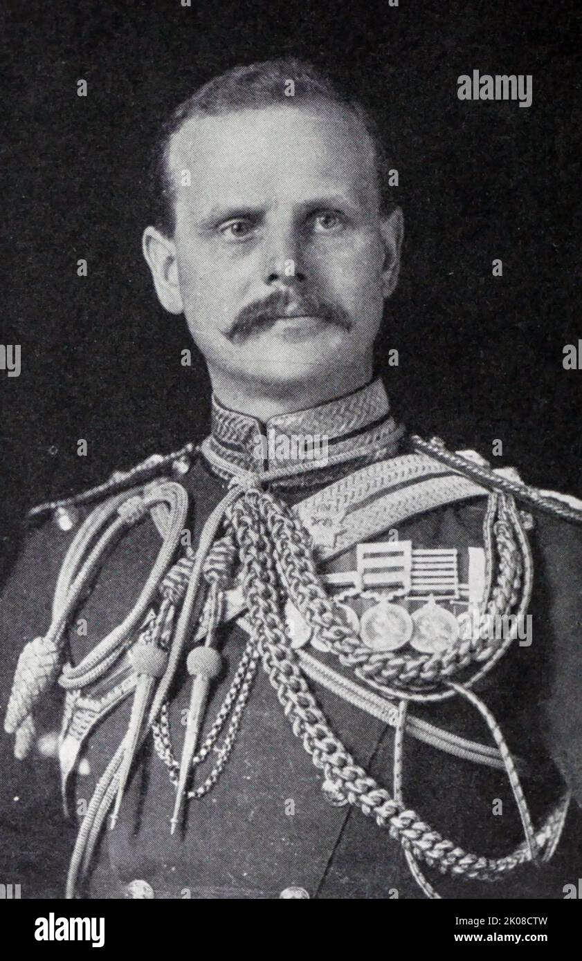 Feldmarschall William Riddell Birdwood, 1. Baron Birdwood (13. September 1865 - 17. Mai 1951) war ein Offizier der britischen Armee. Er sah aktiven Dienst in der zweiten Burenkrieg auf die Mitarbeiter von Lord Kitchener. Im Ersten Weltkrieg sah er als Kommandant des australischen und neuseeländischen Armeekorps während der Gallipoli-Kampagne im Jahr 1915 erneut eine Aktion, bevor er in der Schlussphase des Krieges Oberbefehlshaber der Fünften Armee an der Westfront wurde. Er wurde 1920 Generaloffizier der Nordarmee in Indien und 1925 Oberbefehlshaber in Indien Stockfoto