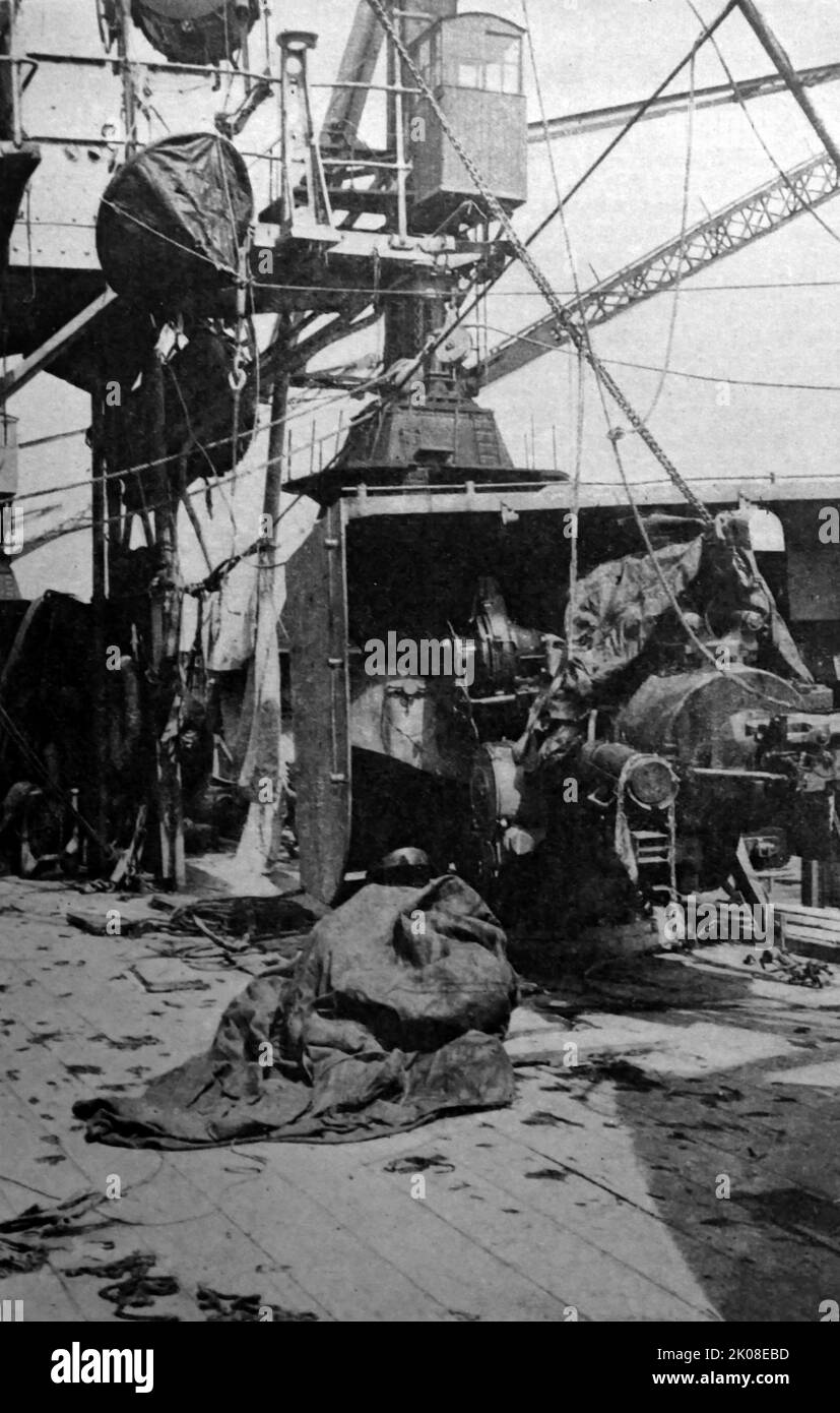 HMS Chester war ein Stadtklasse-Leichtschiff der Royal Navy, eines von zwei Schiffen, die den Untertyp Birkenhead bildeten. Zusammen mit dem Schwesterschiff Birkenhead wurde sie ursprünglich 1914 für die griechische Marine bestellt und sollte Lambros Katzis heißen. Nach Ausbruch des Ersten Weltkriegs kämpfte sie in der Schlacht von Jütland Stockfoto