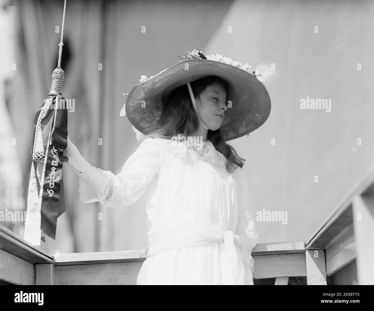 Claudia Lyon aus Texas, Sponsor bei der Gründung der U.S.S. Texas, 18. Mai 1912. [Claudia Lyon war die Tochter von Colonel Cecil Lyon, republikanischer Staatsrat aus Texas]. Stockfoto