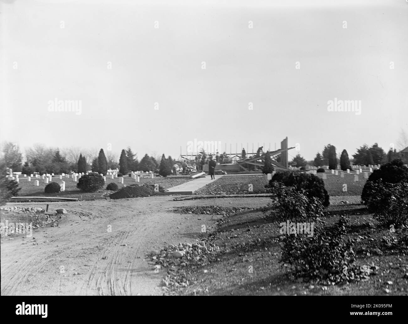 Confederate Monument, Arlington National Cemetery - „Confederate Ground“, mit Fundamenten des Denkmals, 1912. Militärfriedhof in Arlington County, Virginia. Stockfoto