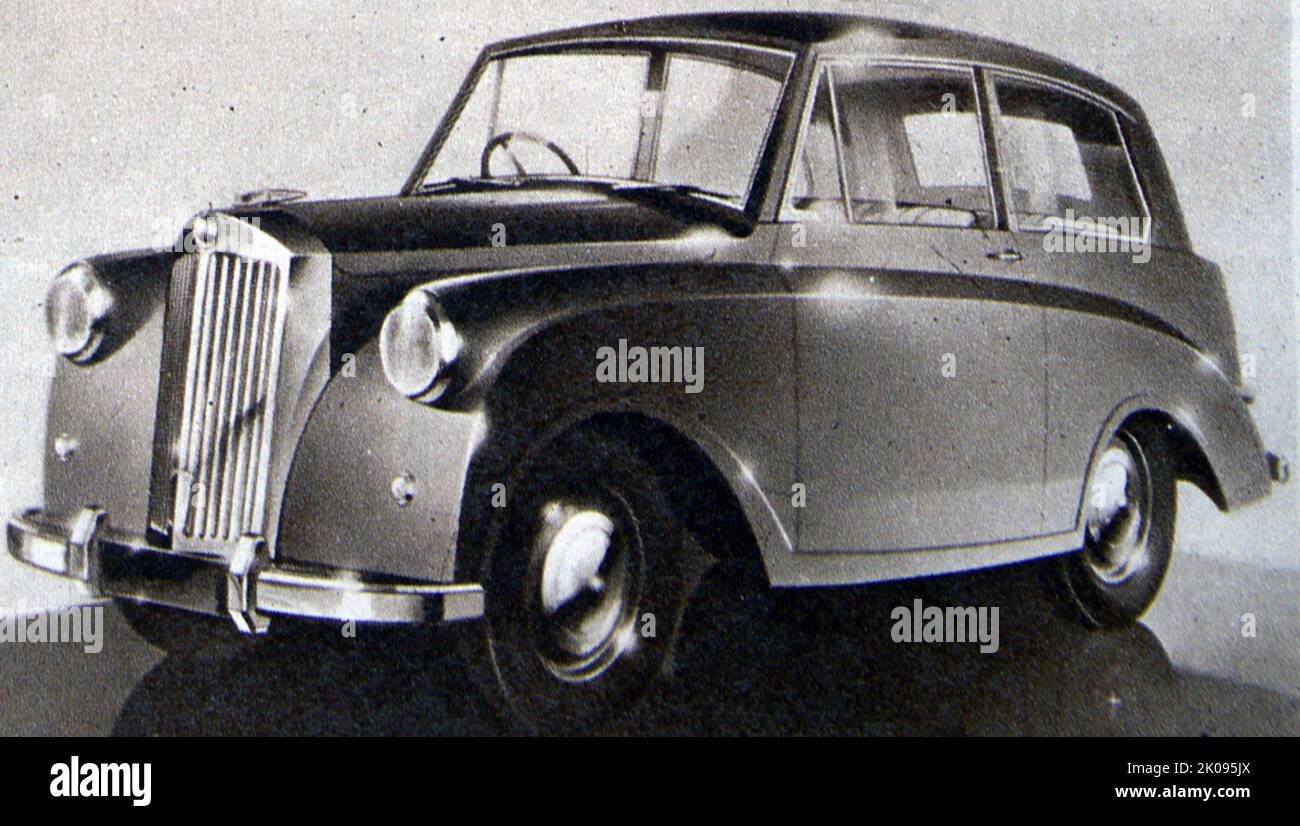 Der Triumph Mayflower ist ein britisches viersitziger 1+1/4-Liter-Kleinwagen, der für sein supermodernes Design bekannt ist. Es wurde von der Standard Motor Company gebaut und von der Tochtergesellschaft von Standard, der Triumph Motor Company, verkauft. Es wurde auf der British International Motor Show im Oktober 1949 angekündigt, aber die Auslieferungen wurden erst Mitte 1950 aufgenommen. Stockfoto
