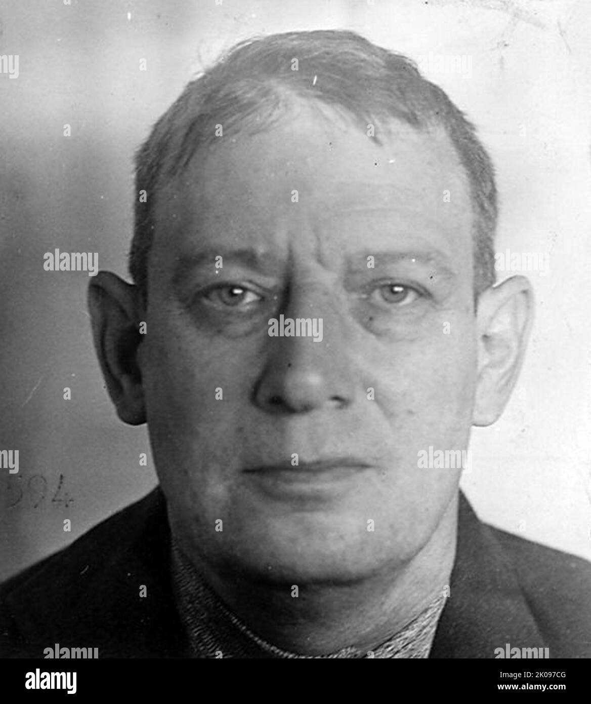 Robert Franklin Stroud (28. Januar 1890 - 21. November 1963), bekannt als der "Birdman of Alcatraz", war ein verurteilter Mörder, amerikanischer Bundesgefangener und Autor, der als einer der berüchtigtsten Verbrecher in den Vereinigten Staaten zitiert wurde. Während seiner Zeit in der Strafanstalt Leavenworth züchtet und verkauft er Vögel und wurde ein angesehener Ornithologe. Von 1942 bis 1959 wurde er in Alcatraz inhaftiert, Stroud wurde nie aus dem Bundesgefängnis entlassen. Stockfoto