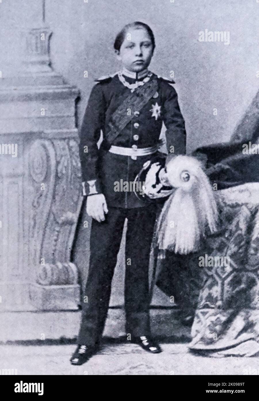 Ein junger Kaiser in der Uniform des ersten Regiments der Fußwächter. Stockfoto