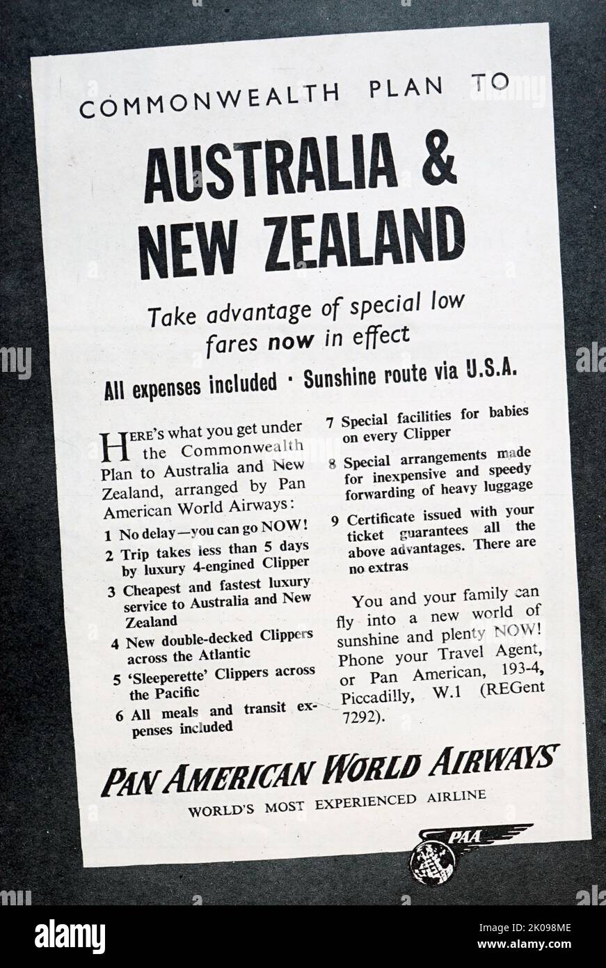 Commonwealth-Plan nach Australien und Neuseeland. Werbung für Pan American World Airways für reduzierte Flüge nach Australien und Neuseeland. Stockfoto