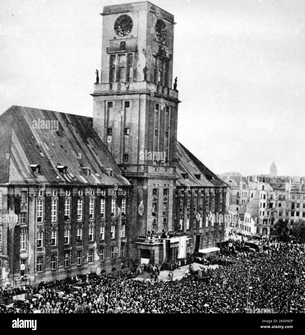 Treffen im US-Sektor von Berlin im Rathaus von Schöneberg, um die neue russisch-geförderte Regierung der DDR zu denoucen. Stockfoto