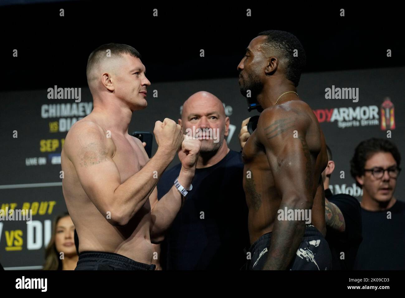 Denis tiuliulin l und jamie pickett r Fotos und Bildmaterial in hoher