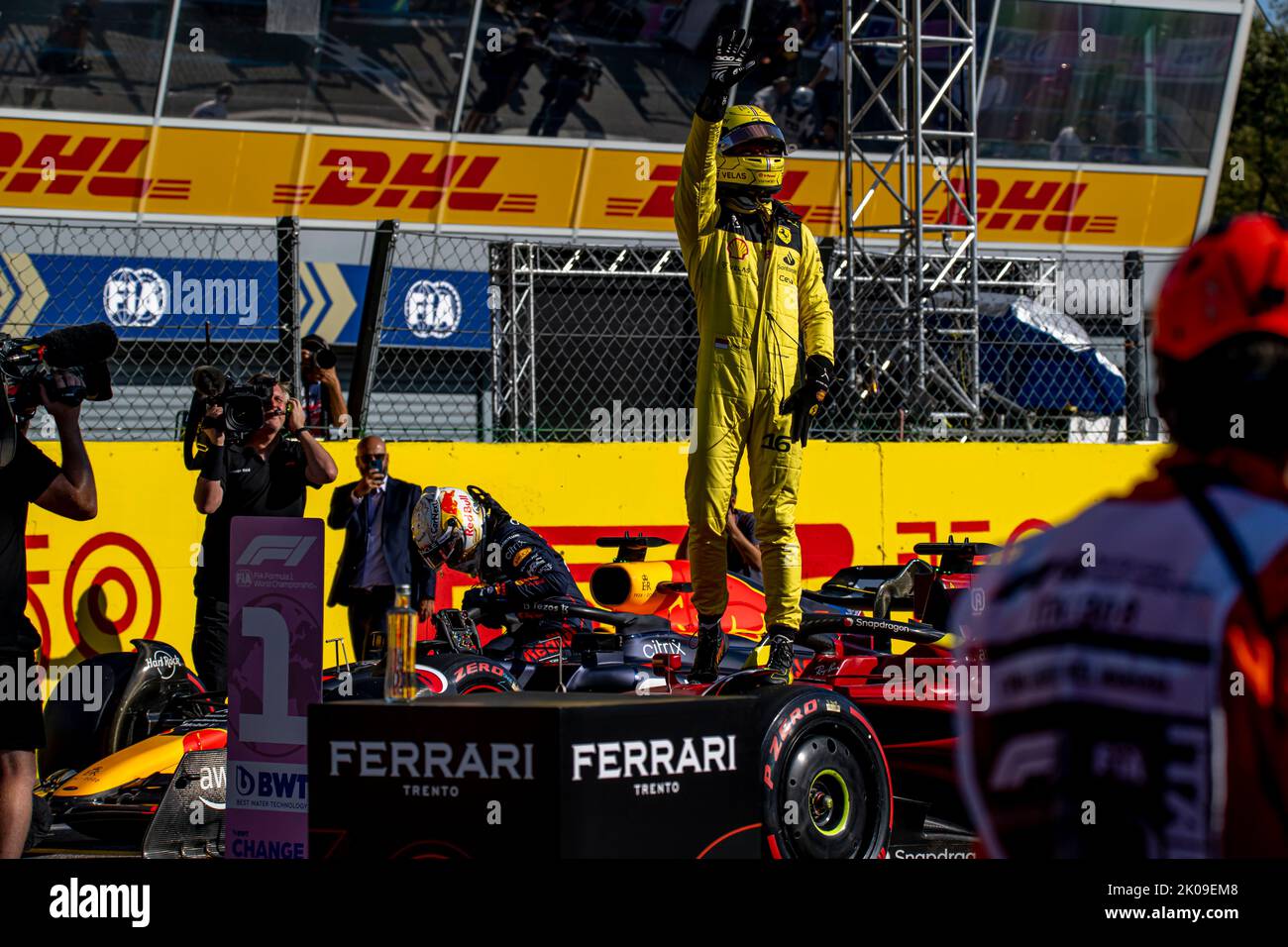 Monza, Italien, 10.. September 2022, Charles Leclerc aus Monaco tritt für die Scuderia Ferrari an. Qualifying, Runde 16 der Formel-1-Meisterschaft 2022. Kredit: Michael Potts/Alamy Live Nachrichten Stockfoto