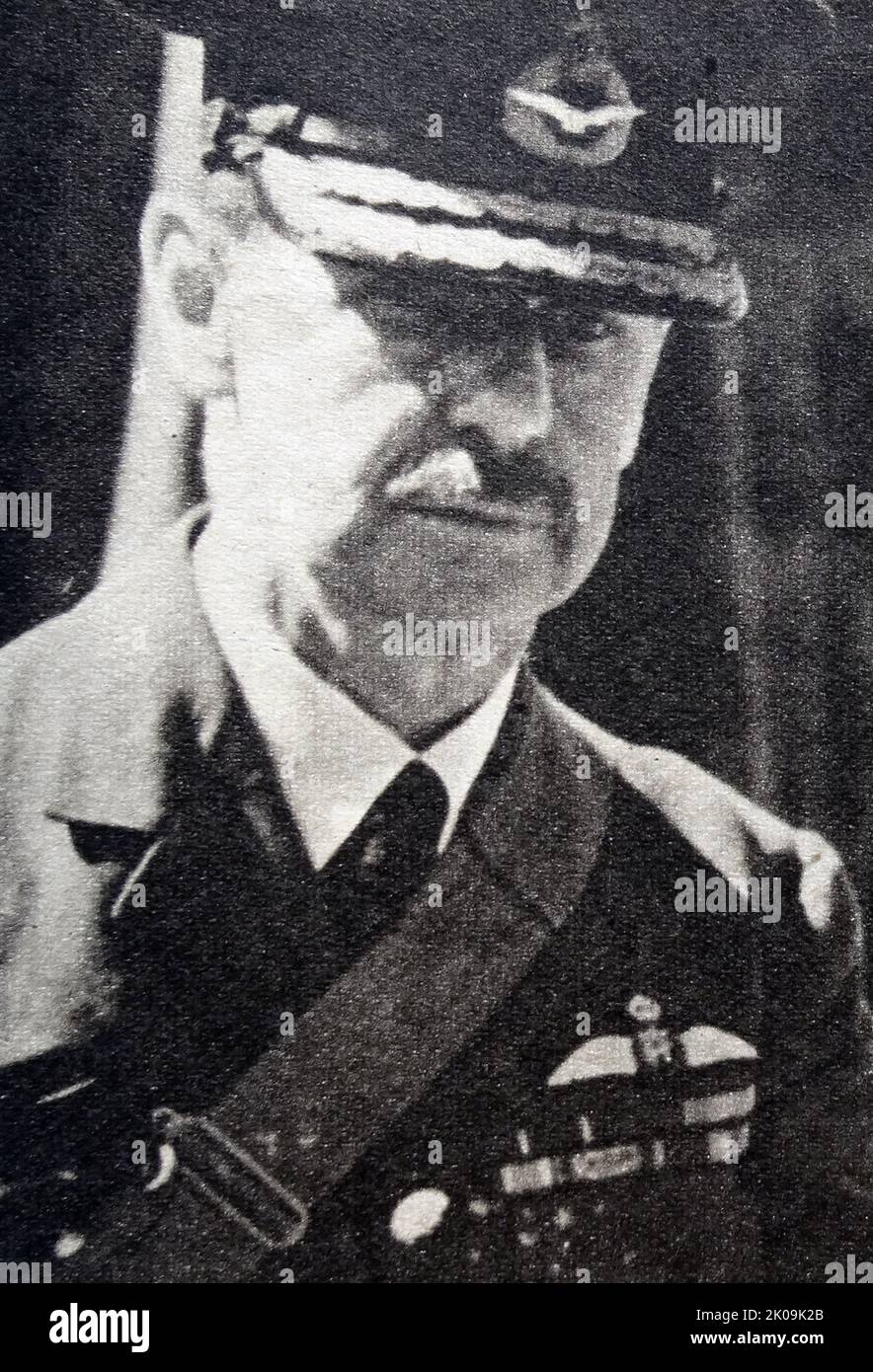 Sir Hugh Dowding war Offizier der Royal Air Force. Air Chief Marshal Hugh Caswall Tremenheere Dowding, 1. Baron Dowding, GCB, GCVO, CMG (24. April 1882 - 15. Februar 1970) war ein Offizier der Royal Air Force. Er war Luftoffizier, der das RAF Fighter Command während der Schlacht von Großbritannien befehlige und wird allgemein als eine entscheidende Rolle bei der Verteidigung Großbritanniens und damit als Niederlage von Adolf Hitlers Plan, Großbritannien zu erobern, zugeschrieben. Stockfoto