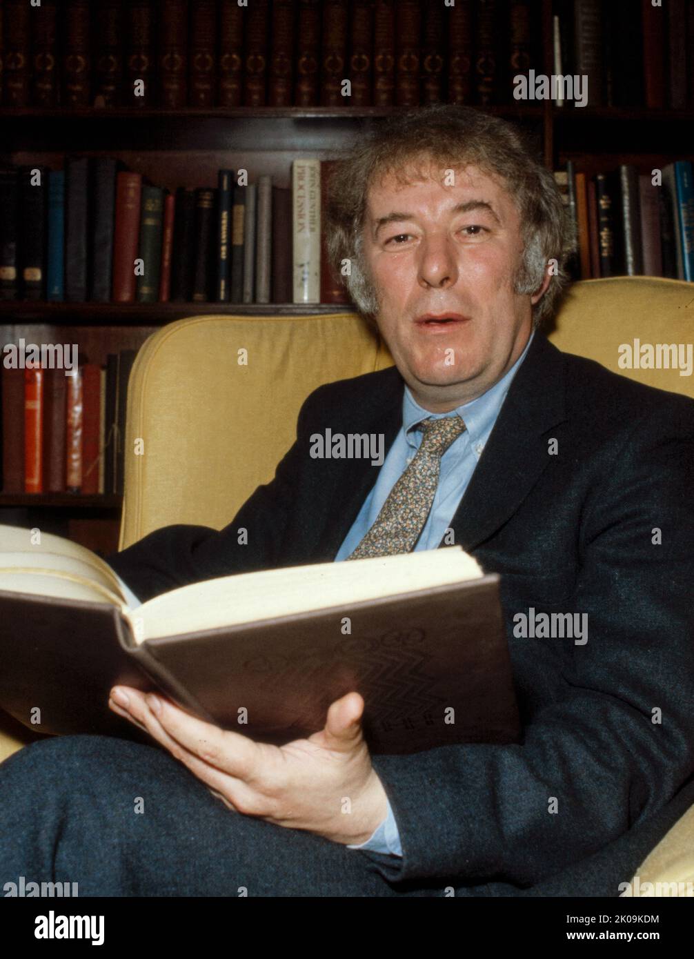 Seamus Heaney (1939 - 2013) Irischer Dichter, Dramatiker und Übersetzer. Er erhielt 1995 den Nobelpreis für Literatur. Zu seinen bekanntesten Werken gehört Death of a Naturalist (1966), sein erster großer veröffentlichter Band. Heaney war und ist zu seinen Lebzeiten einer der wichtigsten Verfasser der Lyrik in Irland. Stockfoto