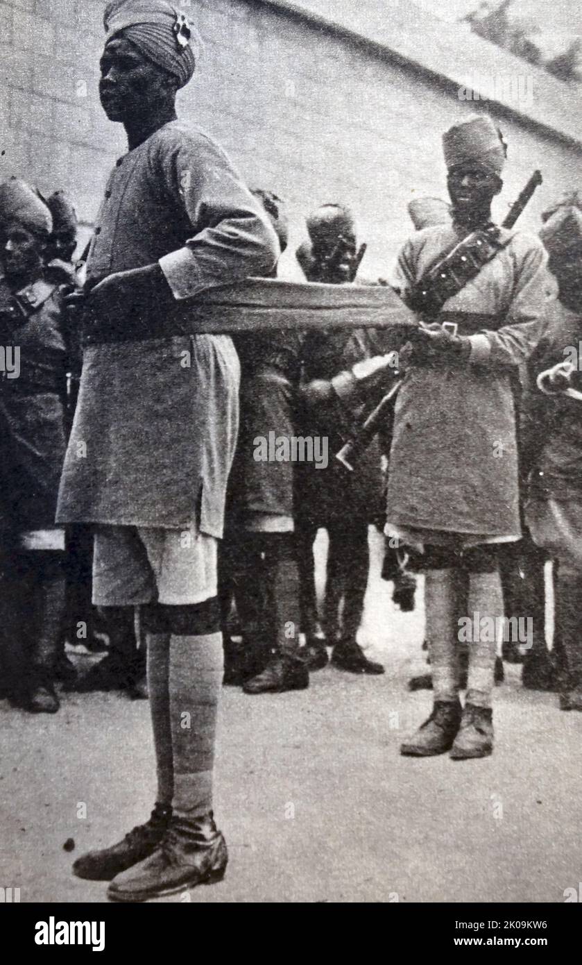 Sudanesische Soldaten in der Parade, während des Zweiten Weltkriegs, 1940. Stockfoto