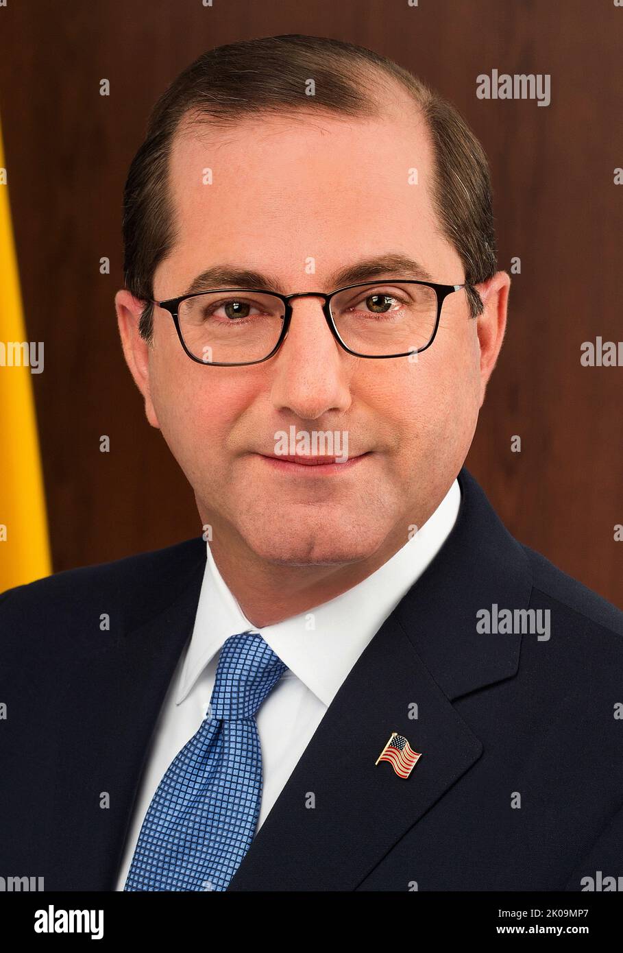 Alex Michael Azar II (geboren am 17. Juni 1967) US-amerikanischer Politiker, Rechtsanwalt, Geschäftsmann, Lobbyist, Und ehemaliger pharmazeutischer Manager, der von 2018 bis 2021 als US-Minister für Gesundheit und menschliche Dienste tätig war. Azar wurde am 13. November 2017 von Präsident Donald Trump für seinen Posten nominiert und am 24. Januar 2018 vom Senat der Vereinigten Staaten bestätigt. Er war auch Vorsitzender der Coronavirus Task Force des Weißen Hauses von ihrer Gründung im Januar 2020 bis Februar 2020, als er durch Vizepräsident Mike Pence ersetzt wurde. Stockfoto