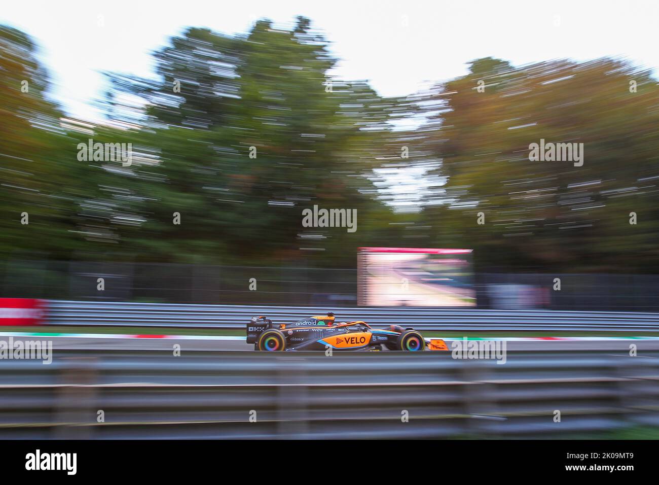 Daniel Ricciardo (AUS) McLaren MCL36 während der Qualifikation der FORMEL 1 PIRELLI GRAN PREMIO D'ITALIA 2022 Stockfoto