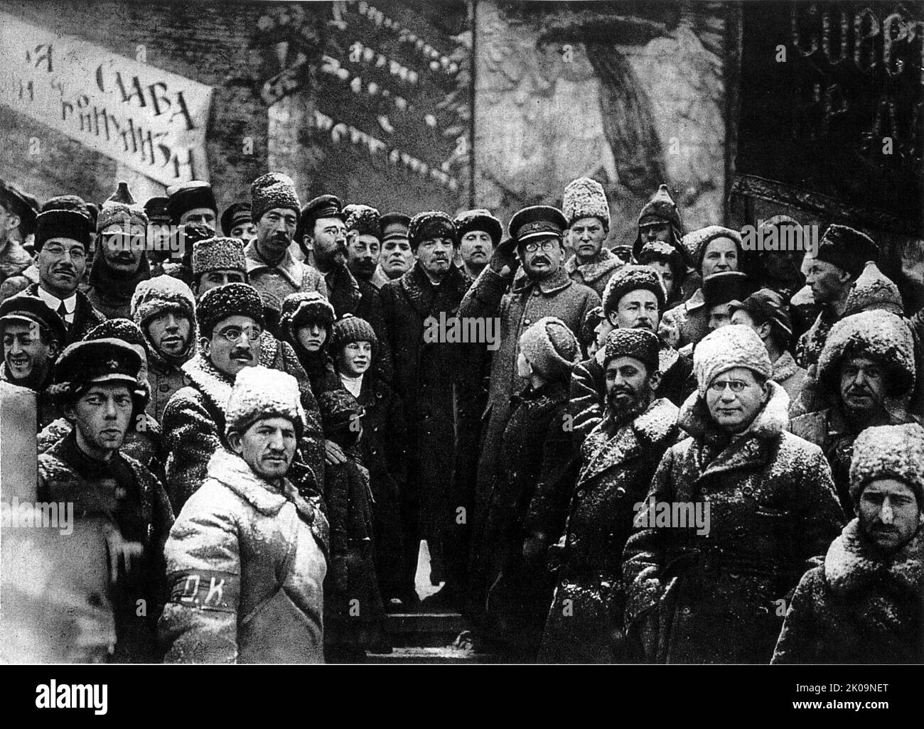 Sowjetische Führer auf dem Roten Platz, Moskau, UdSSR, die den zweiten Jahrestag der Oktoberrevolution feiern. 1919. Stockfoto