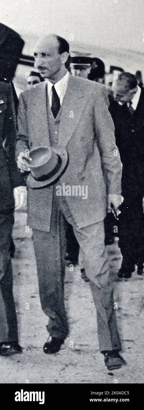 Mohammed Zahir Shah (1914 - 2007), letzter König von Afghanistan, regierte vom 8. November 1933 bis zu seiner Absetzung am 17. Juli 1973. Er baute die diplomatischen Beziehungen Afghanistans zu vielen Ländern aus, auch zu beiden Seiten des Kalten Krieges. Im Jahr 1950s begann Zahir Shah mit der Modernisierung des Landes, was in der Schaffung einer neuen Verfassung und eines konstitutionellen Monarchie-Systems gipfelte Stockfoto
